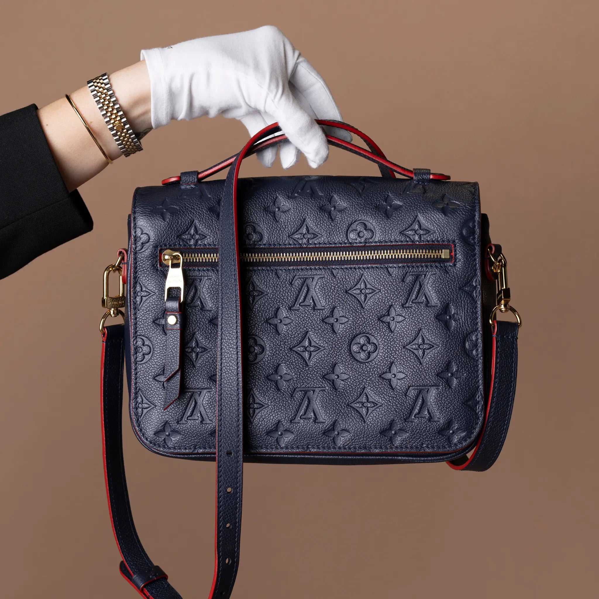 Louis Vuitton Monogram Empreinte Pochette Metis — Close-up Detail