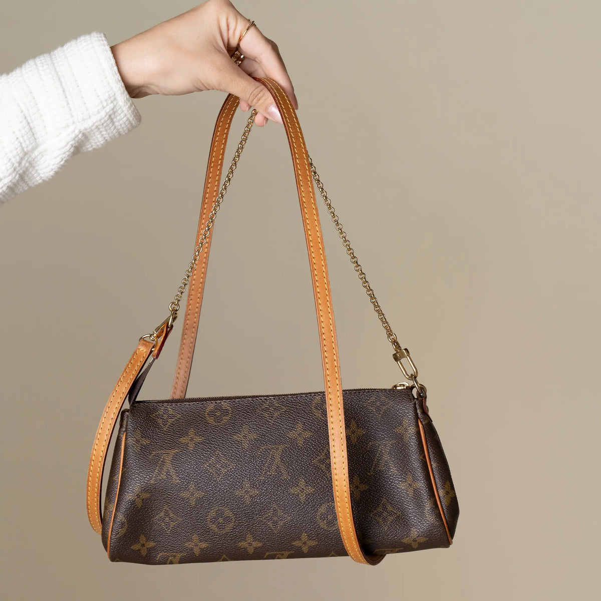 Louis Vuitton Monogram Eva — Interior Detail