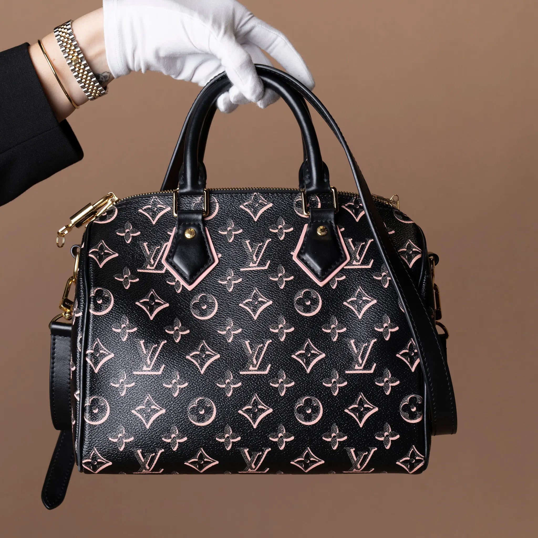 Louis Vuitton Monogram Fall for You Speedy Bandouliere 25 — Back View