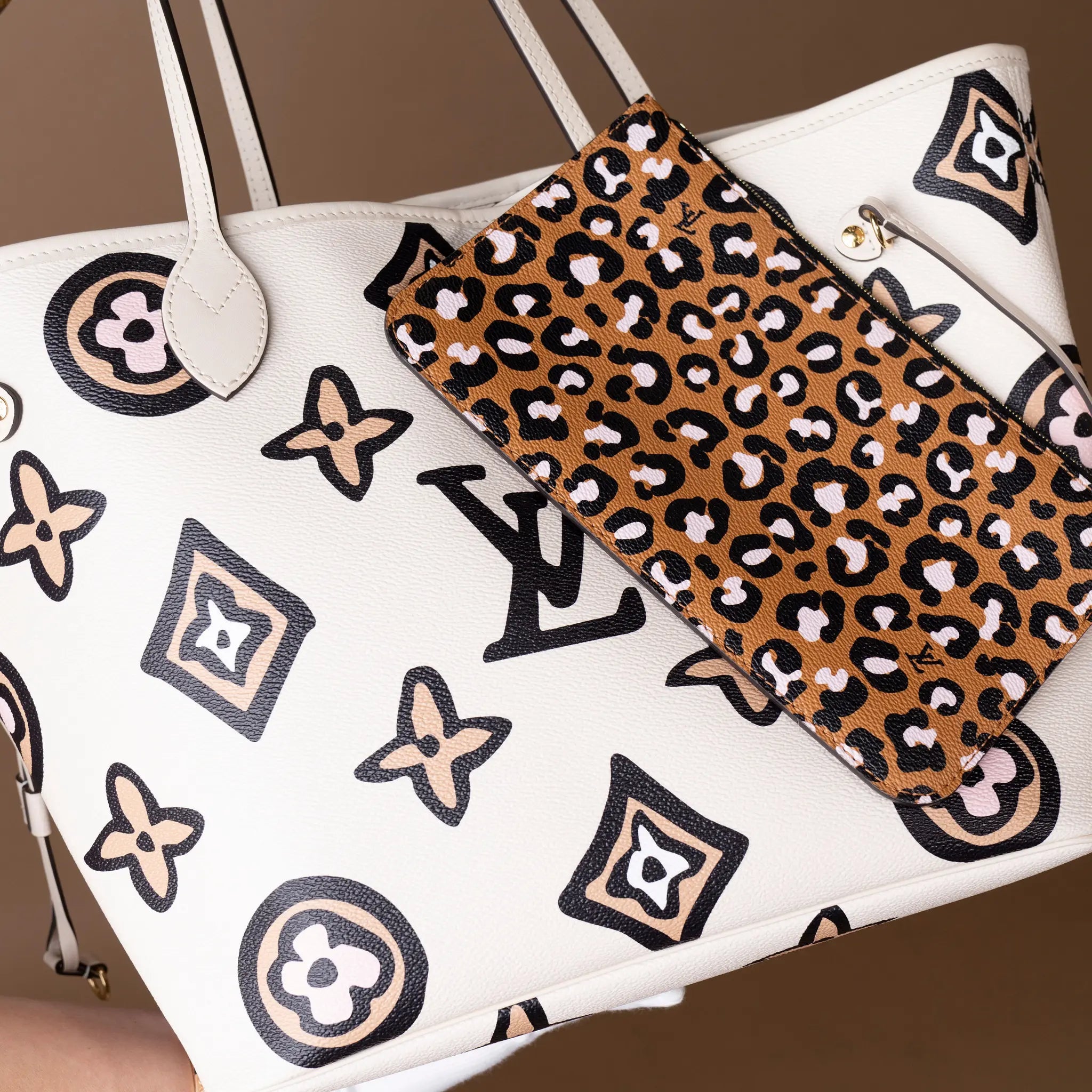Louis Vuitton Monogram Gian By The Pool Neverfull MM — Side Profile