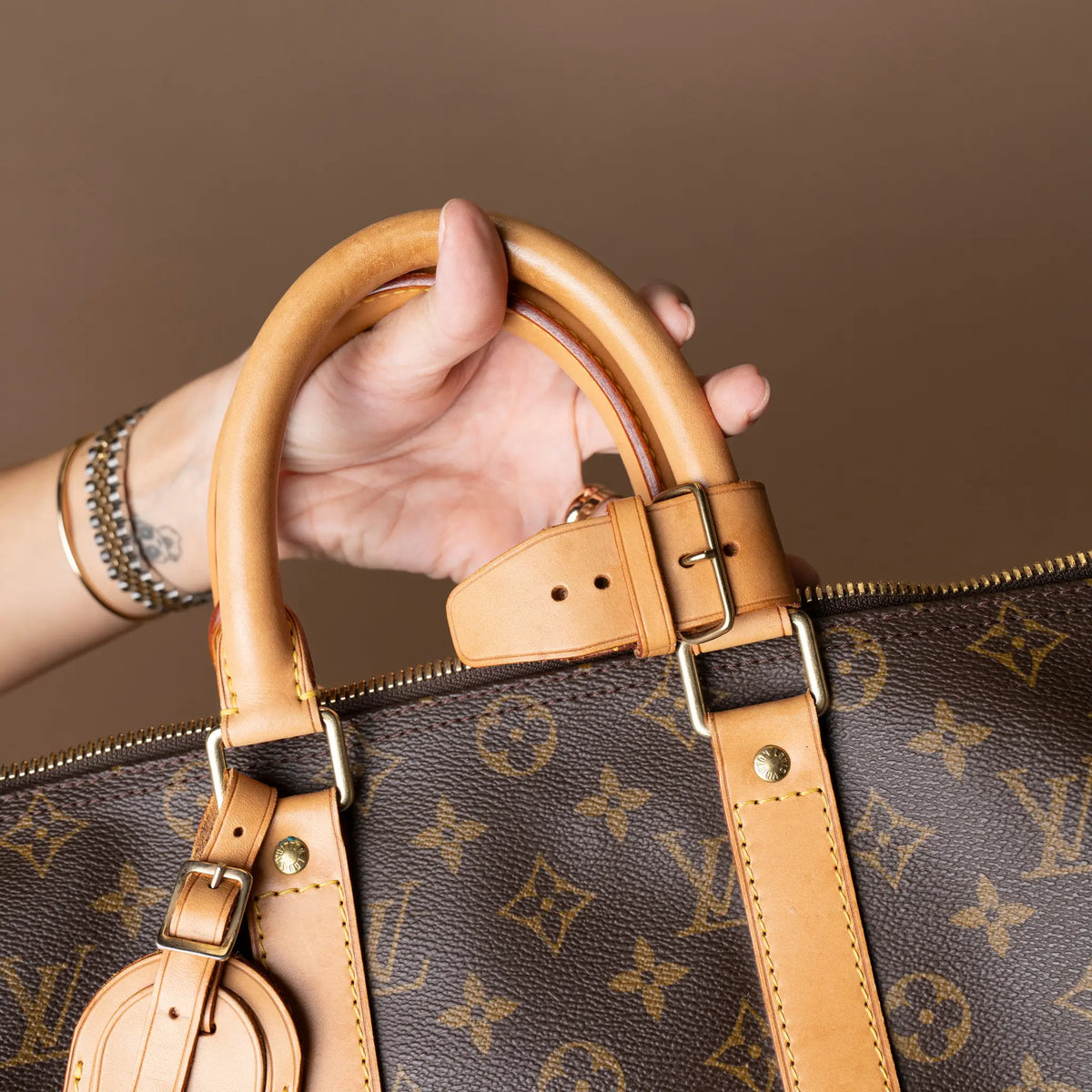 Louis Vuitton Monogram Keepal 45 — Close-up Detail