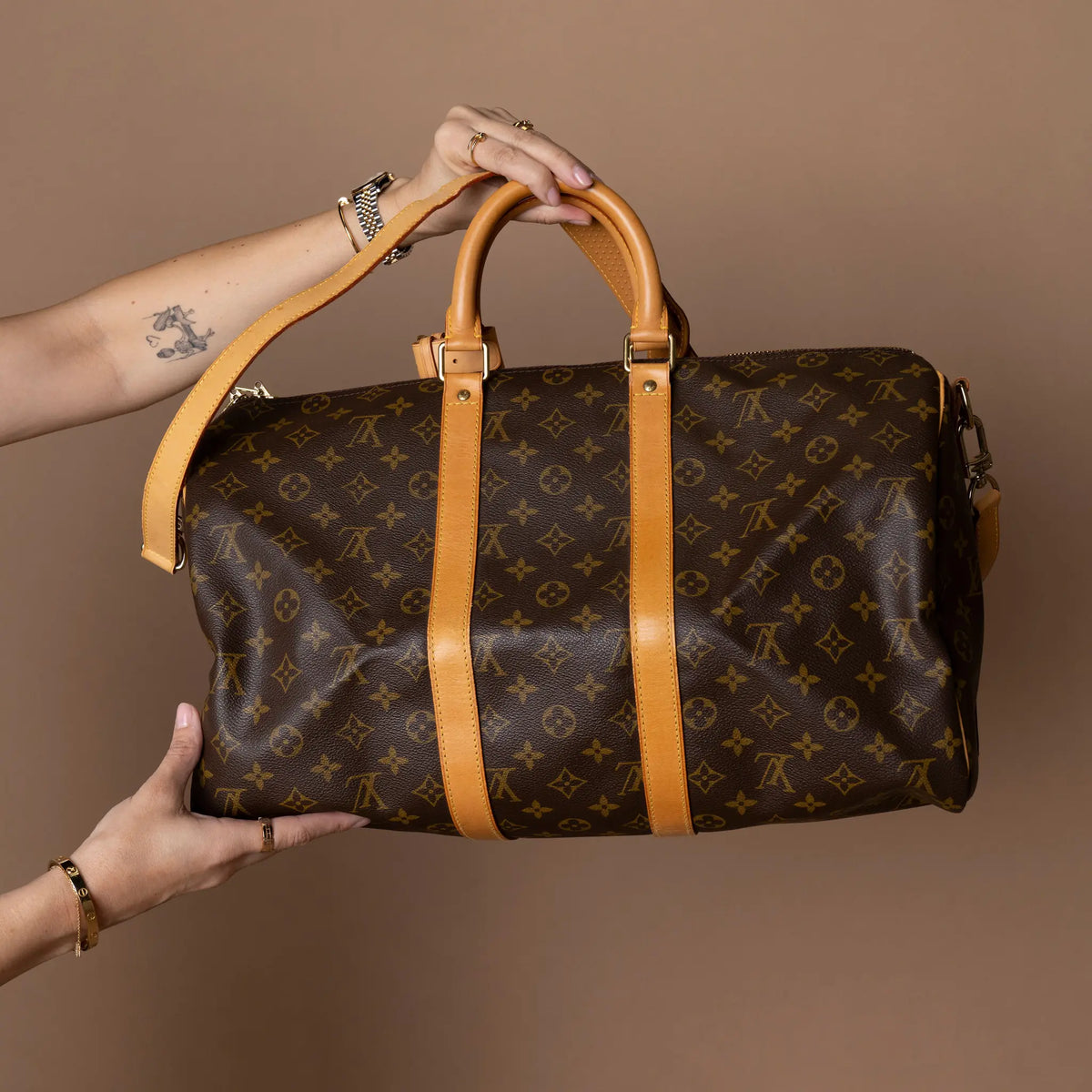 Louis Vuitton Monogram Keepall Bandouliere 45 — Back View