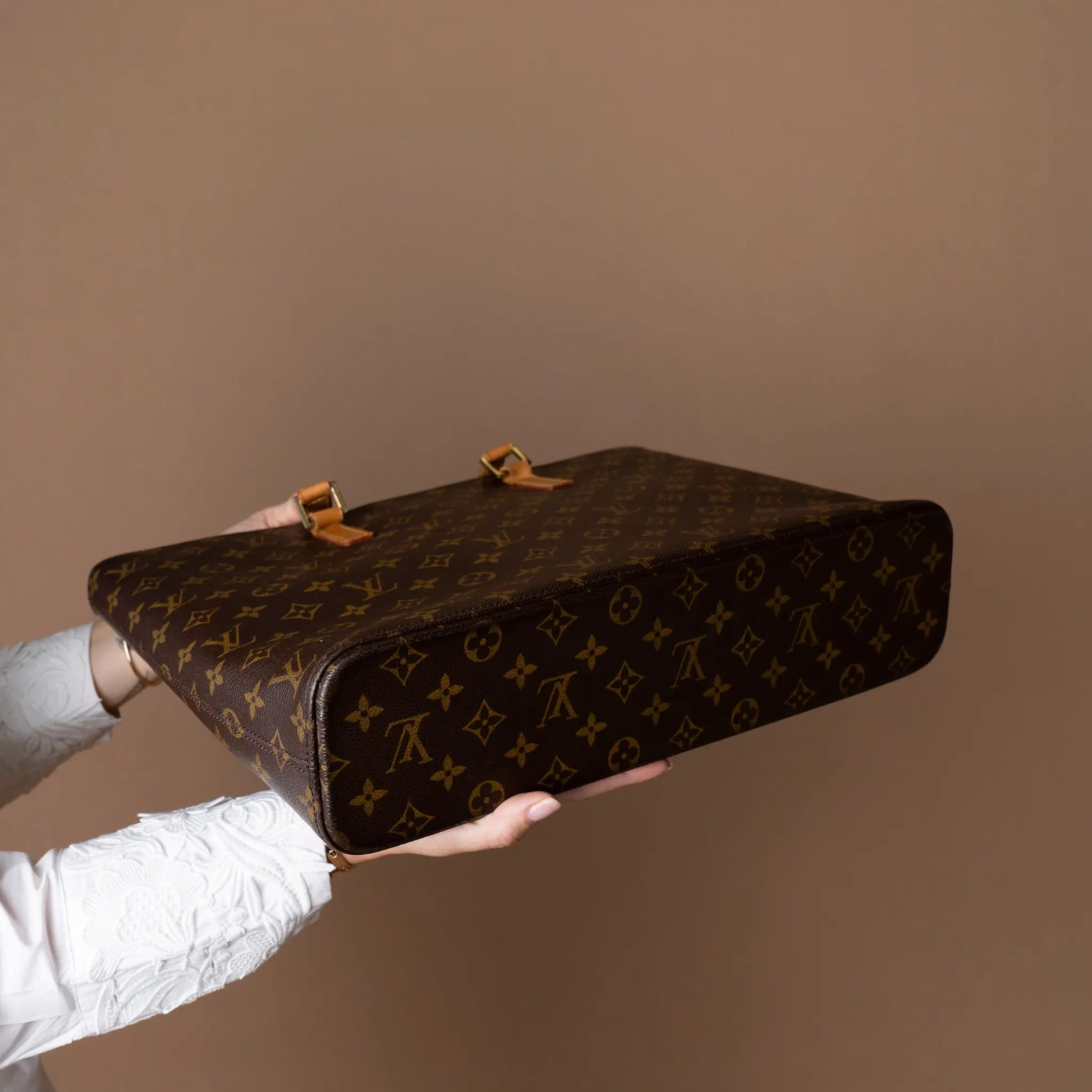 Louis Vuitton Monogram Luco — Back View