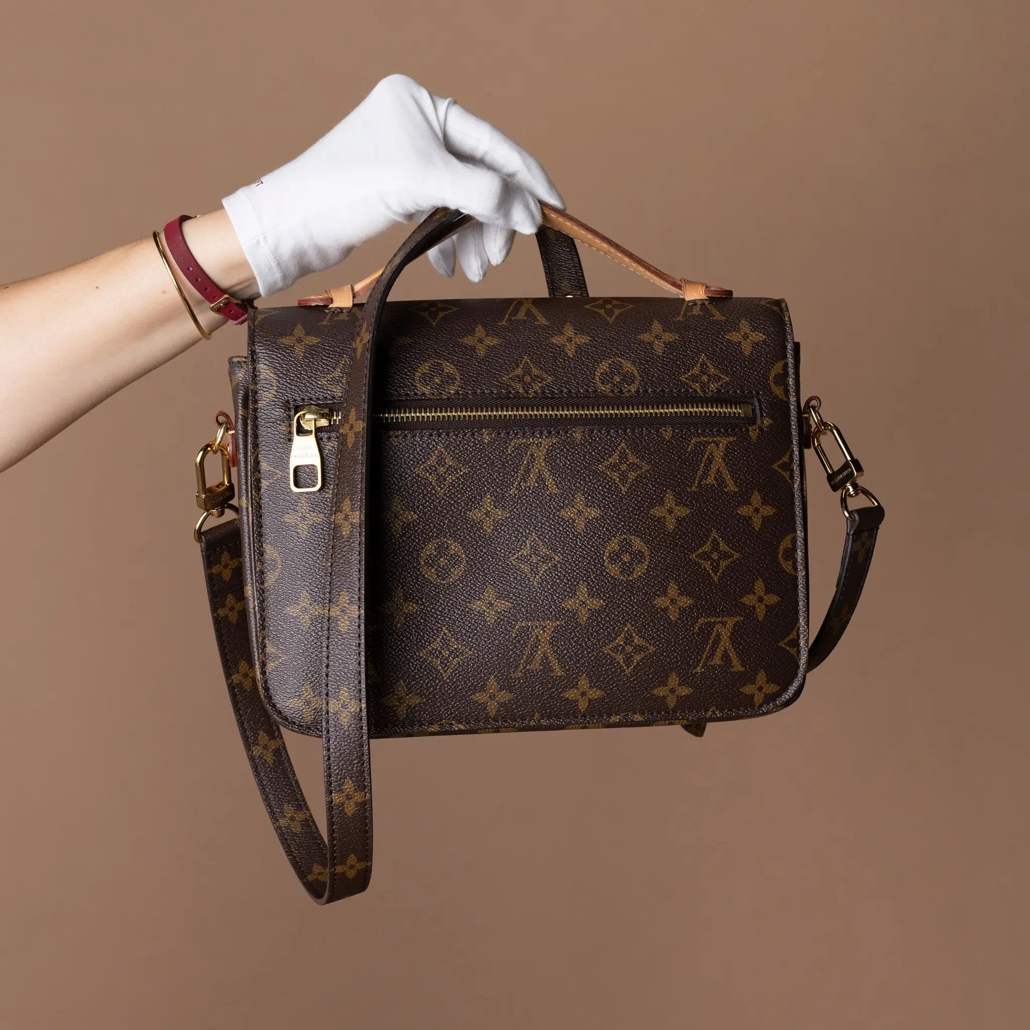 Louis Vuitton Monogram Metis Pochette — Additional View