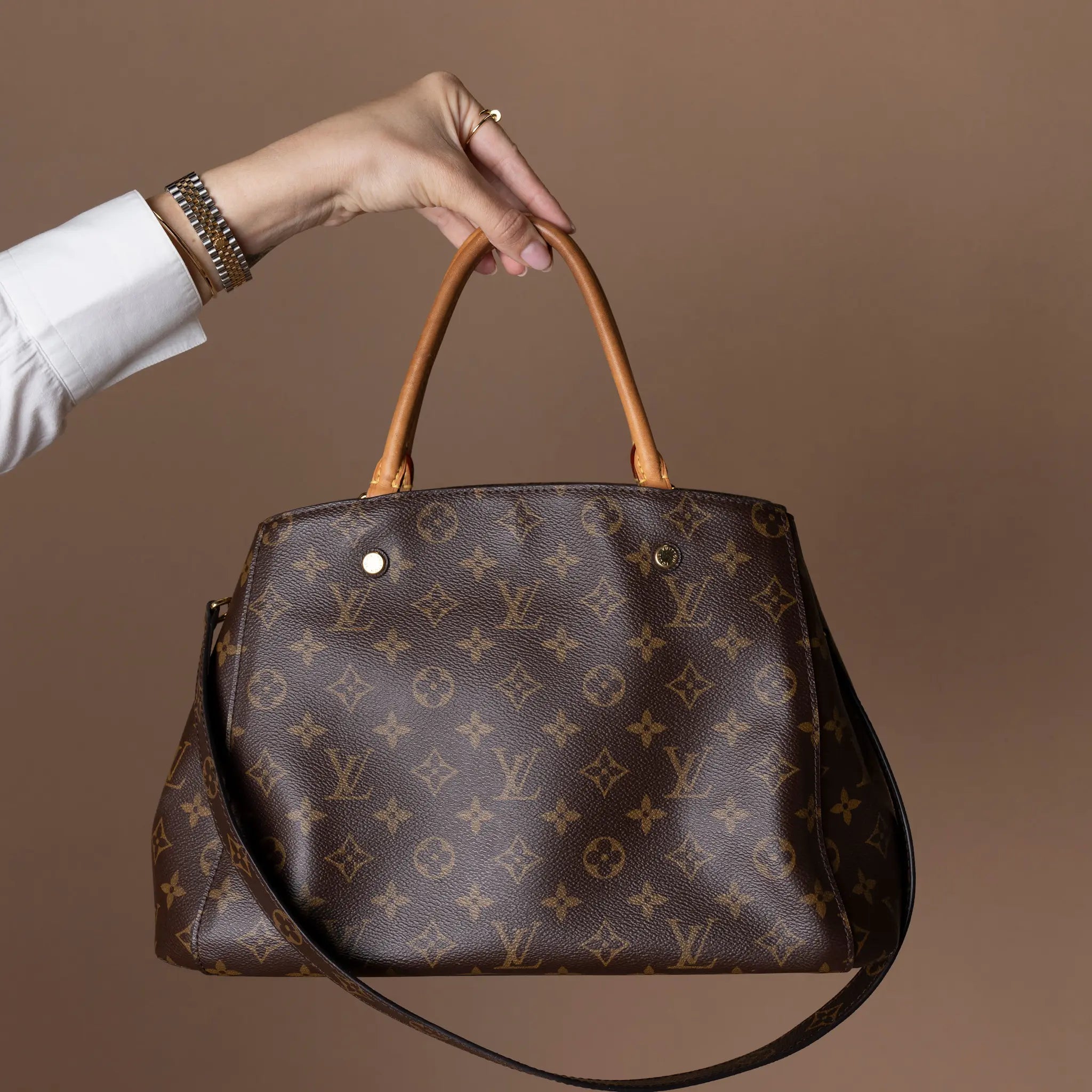 Louis Vuitton Monogram Montaigne MM — Featured Image