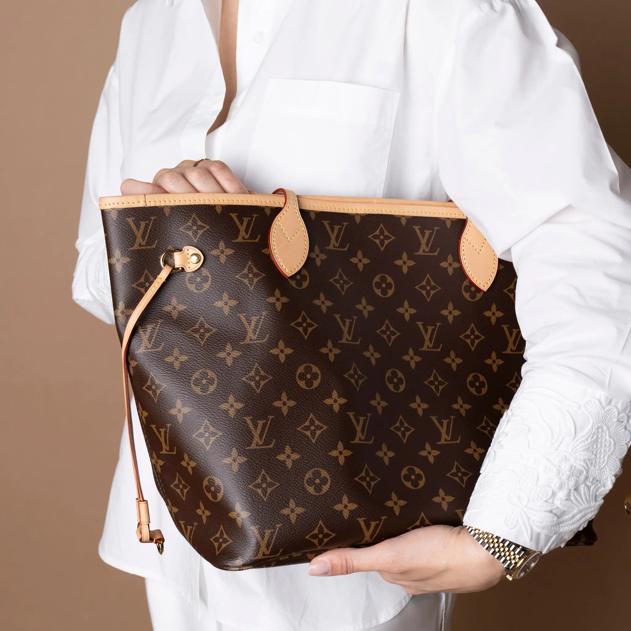 Louis Vuitton Monogram Neverfull MM — Side Profile