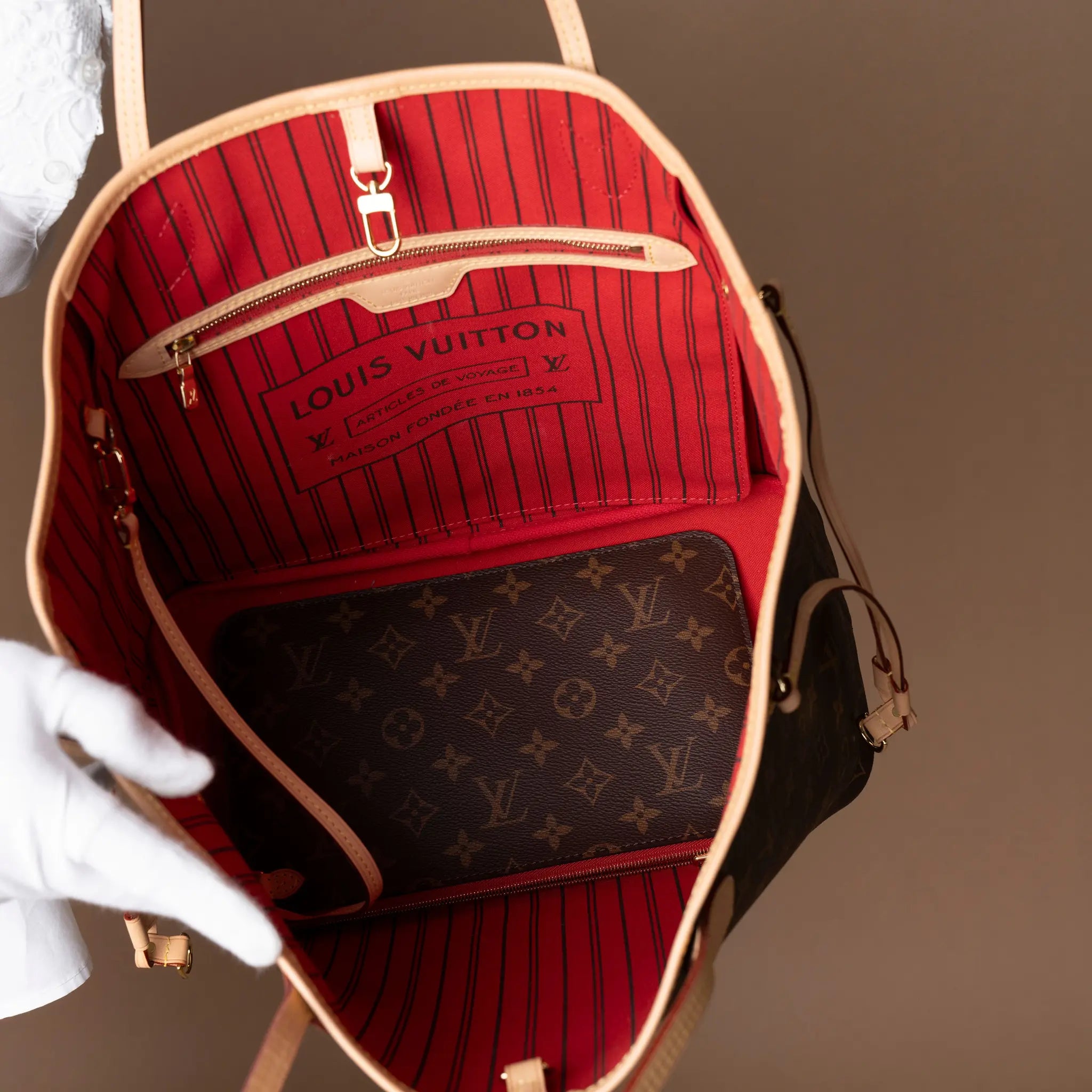 Louis Vuitton Monogram Neverfull MM — Detail View