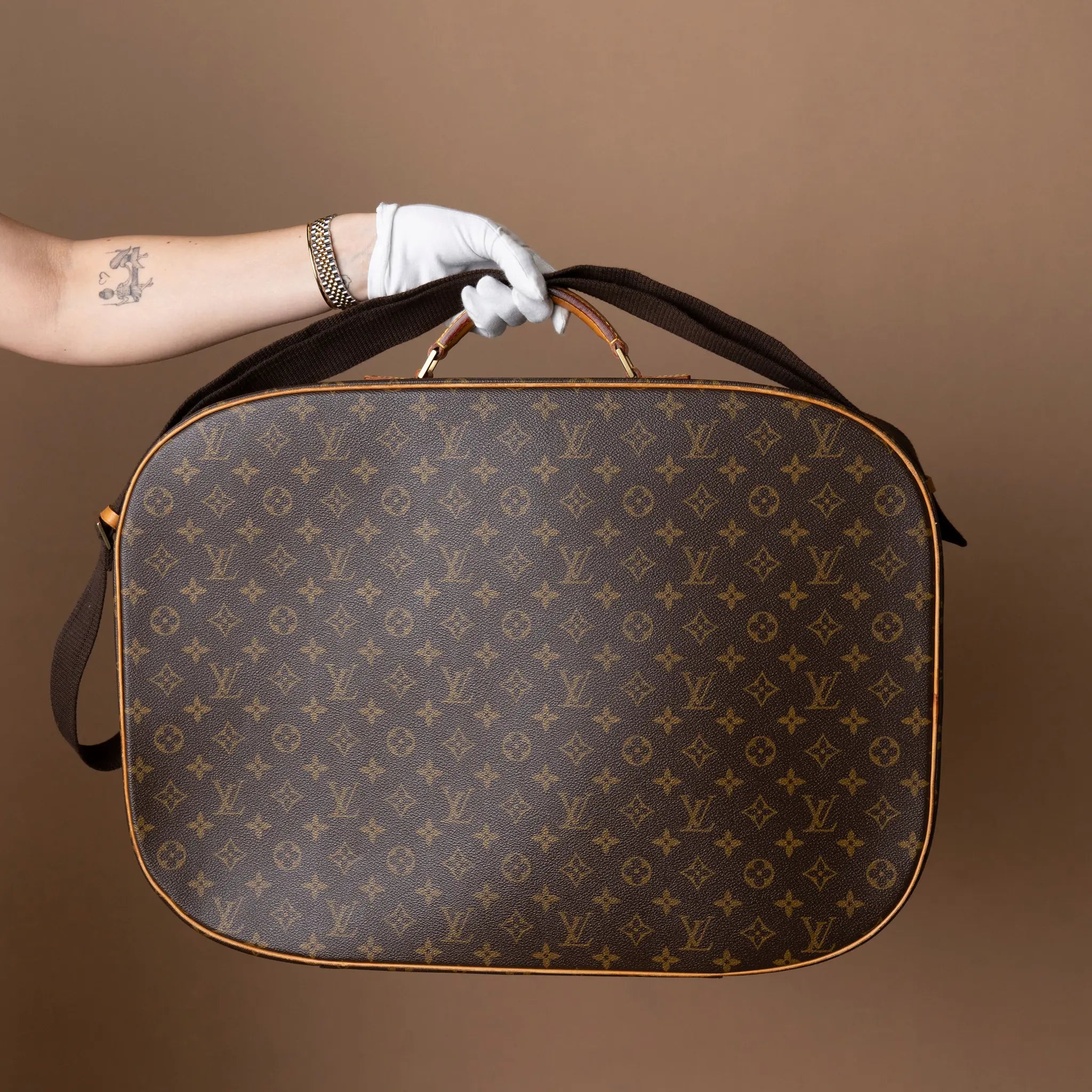 Louis Vuitton Monogram Packall GM — Side Profile