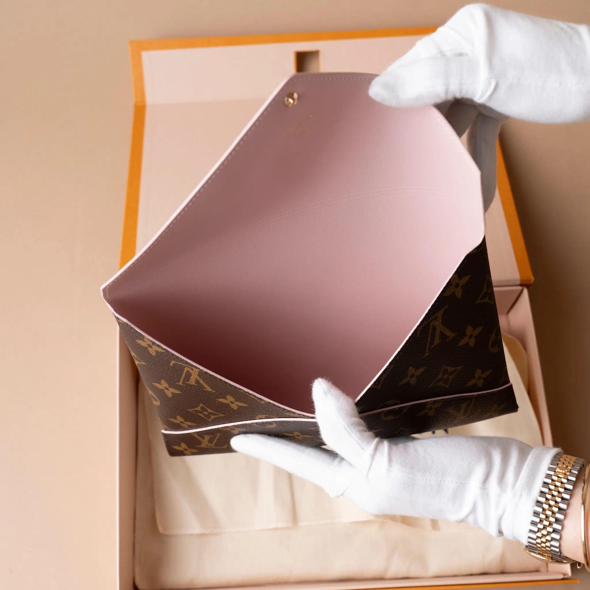 Louis Vuitton Monogram Pochette — Interior Detail
