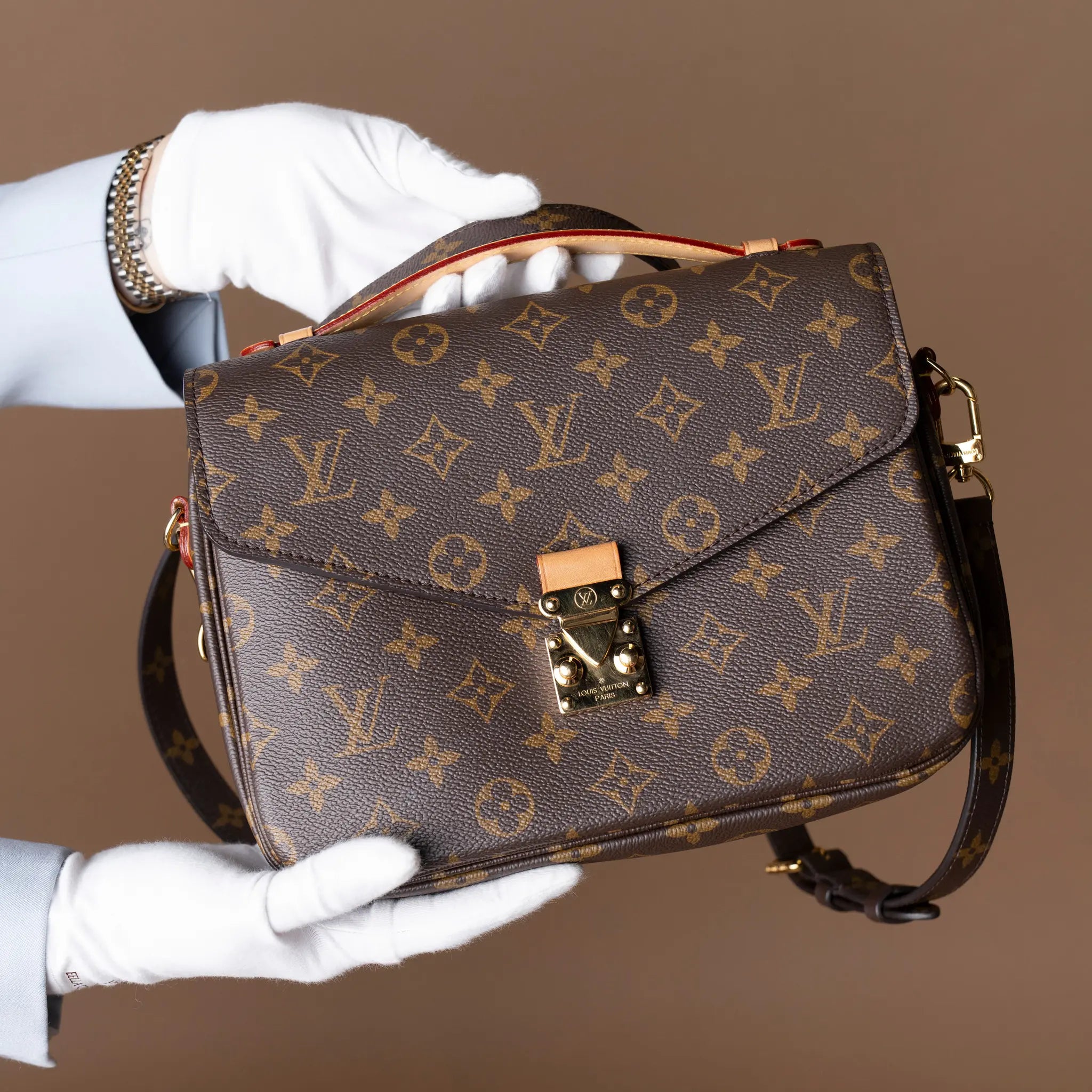 Louis Vuitton Monogram Pochette Metis — Front View