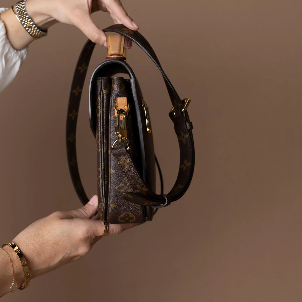 Louis Vuitton Monogram Pochette Metis — Back View