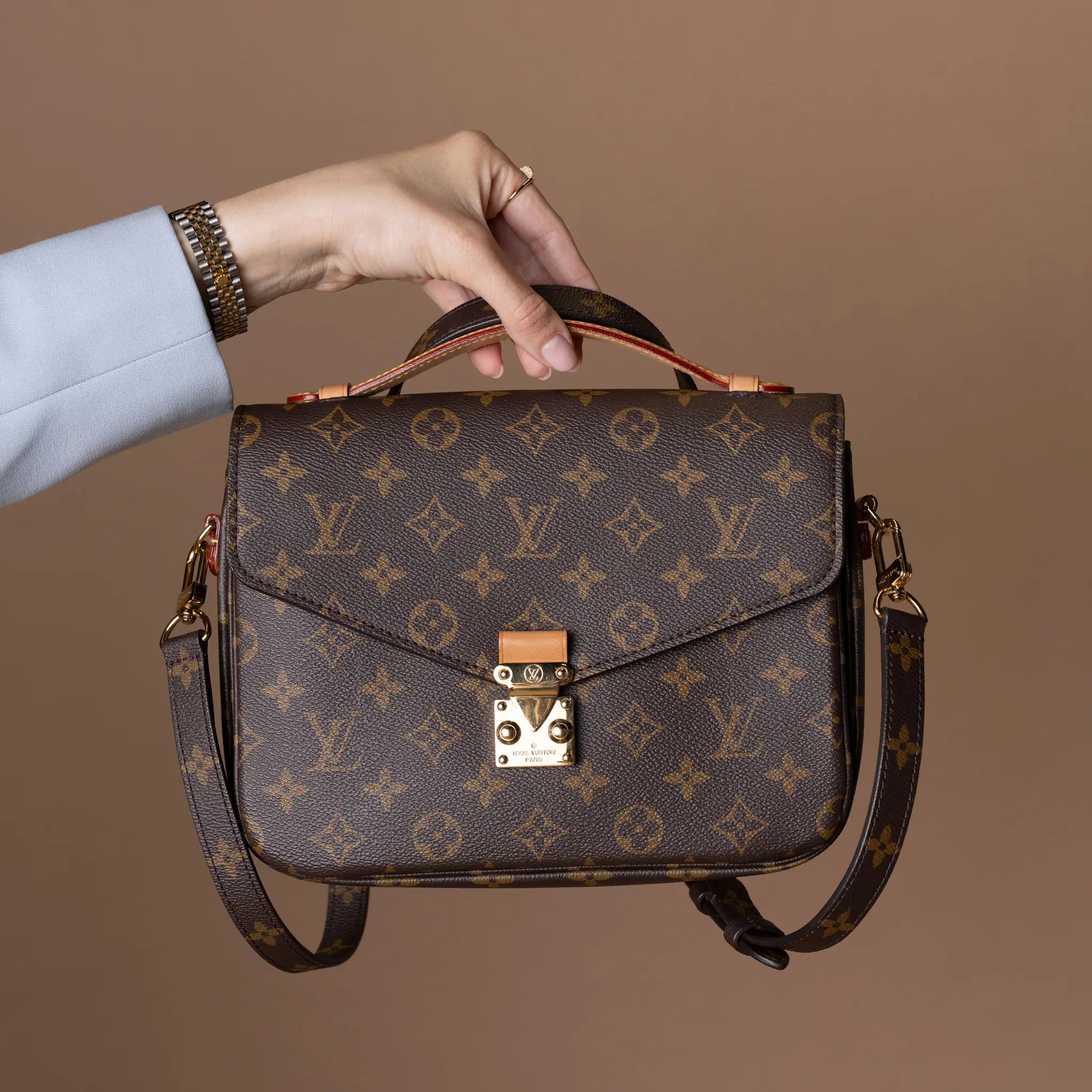 Louis Vuitton Monogram Pochette Metis — Detail View