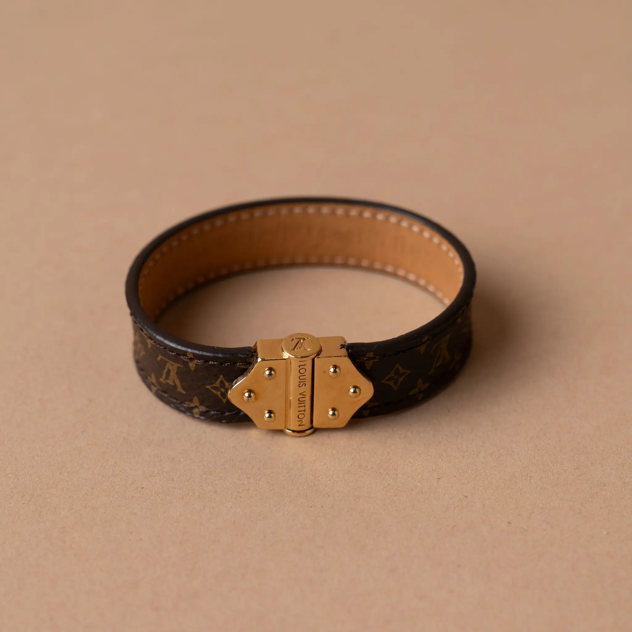 Louis Vuitton Monogram Pulseira — Front View