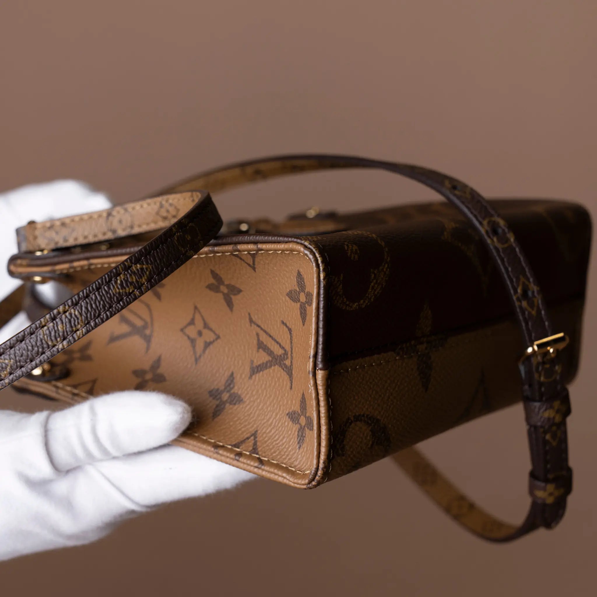 Louis Vuitton Monogram Reverse OnTheGo BB — Side Profile