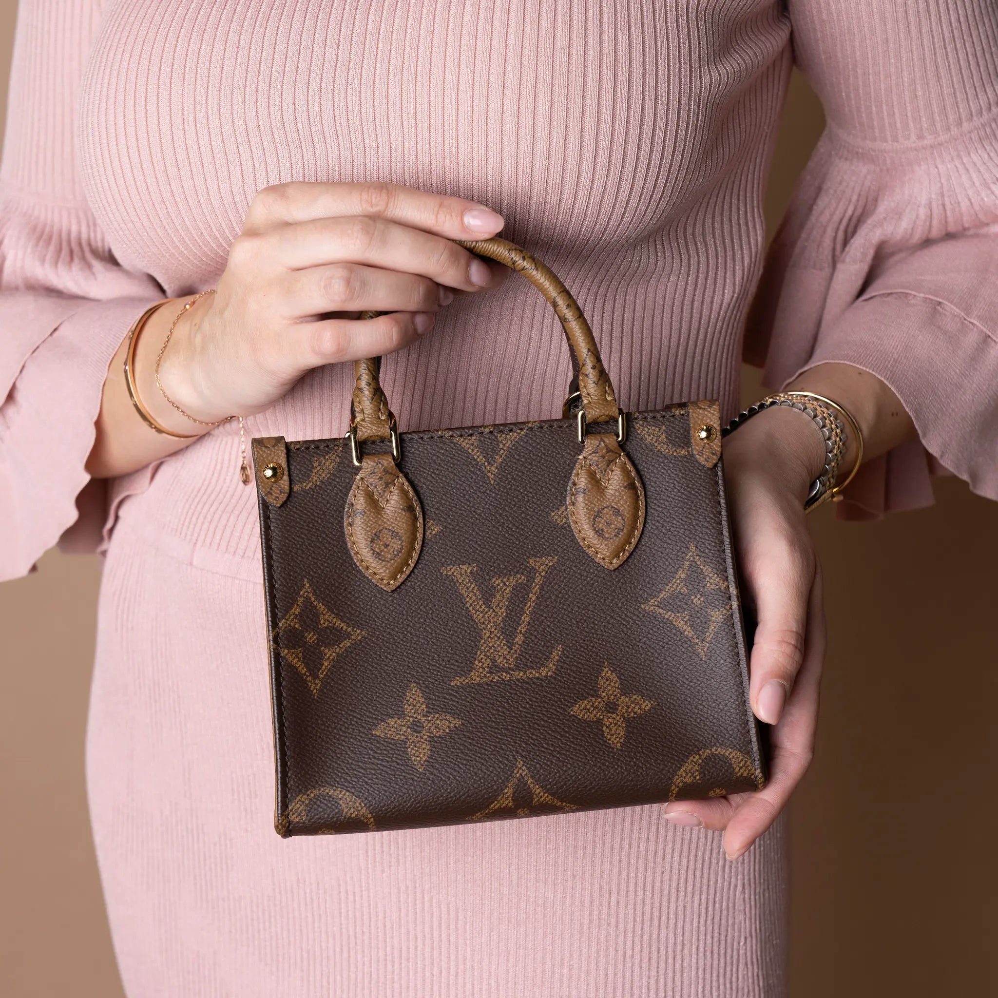 Louis Vuitton Monogram Reverse OnTheGo BB — Detail View