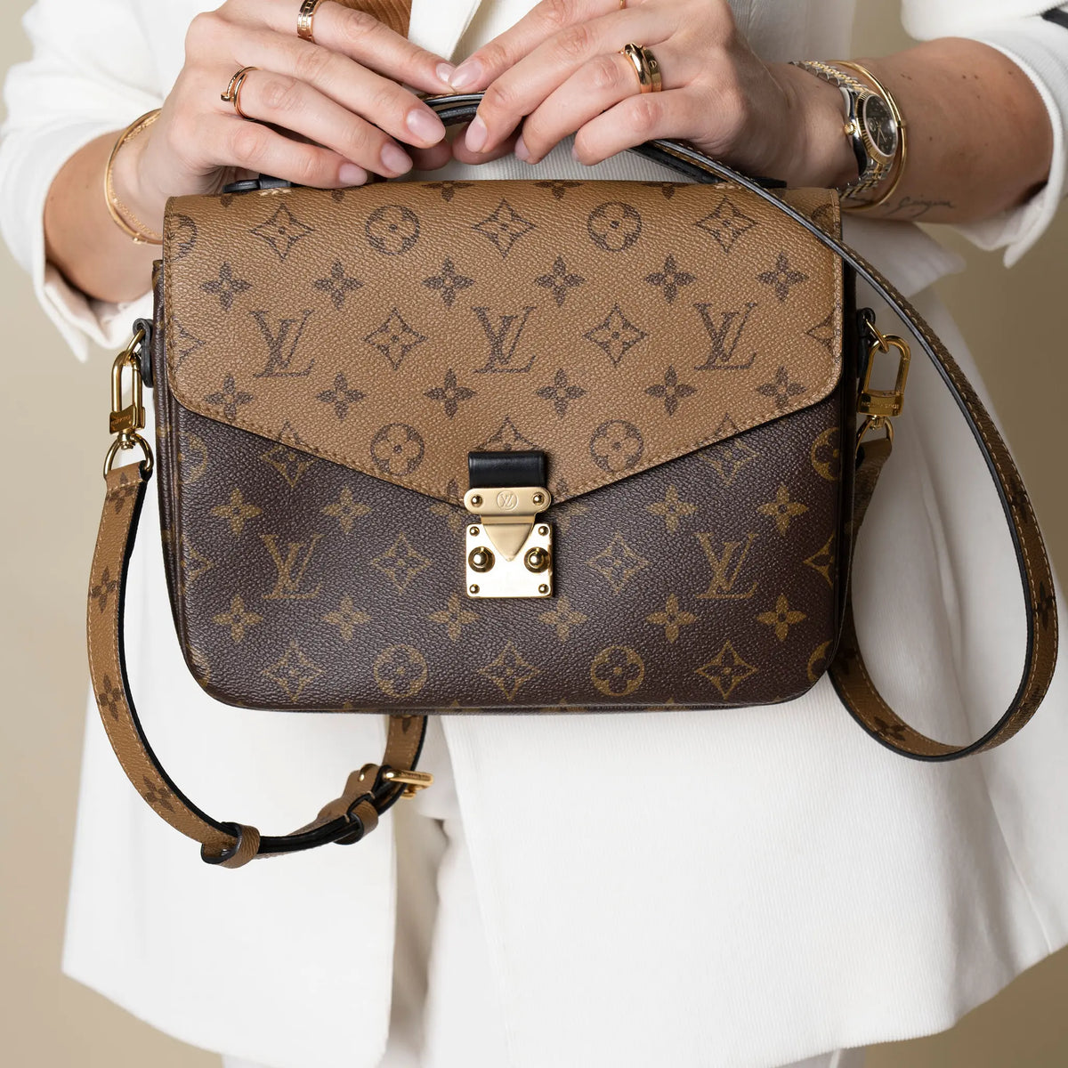 Louis Vuitton Monogram Reverse Pochette Metis — Close-up Detail