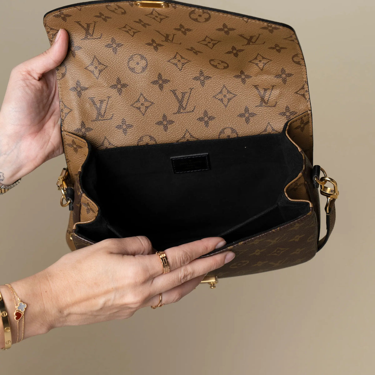 Louis Vuitton Monogram Reverse Pochette Metis — Detail View