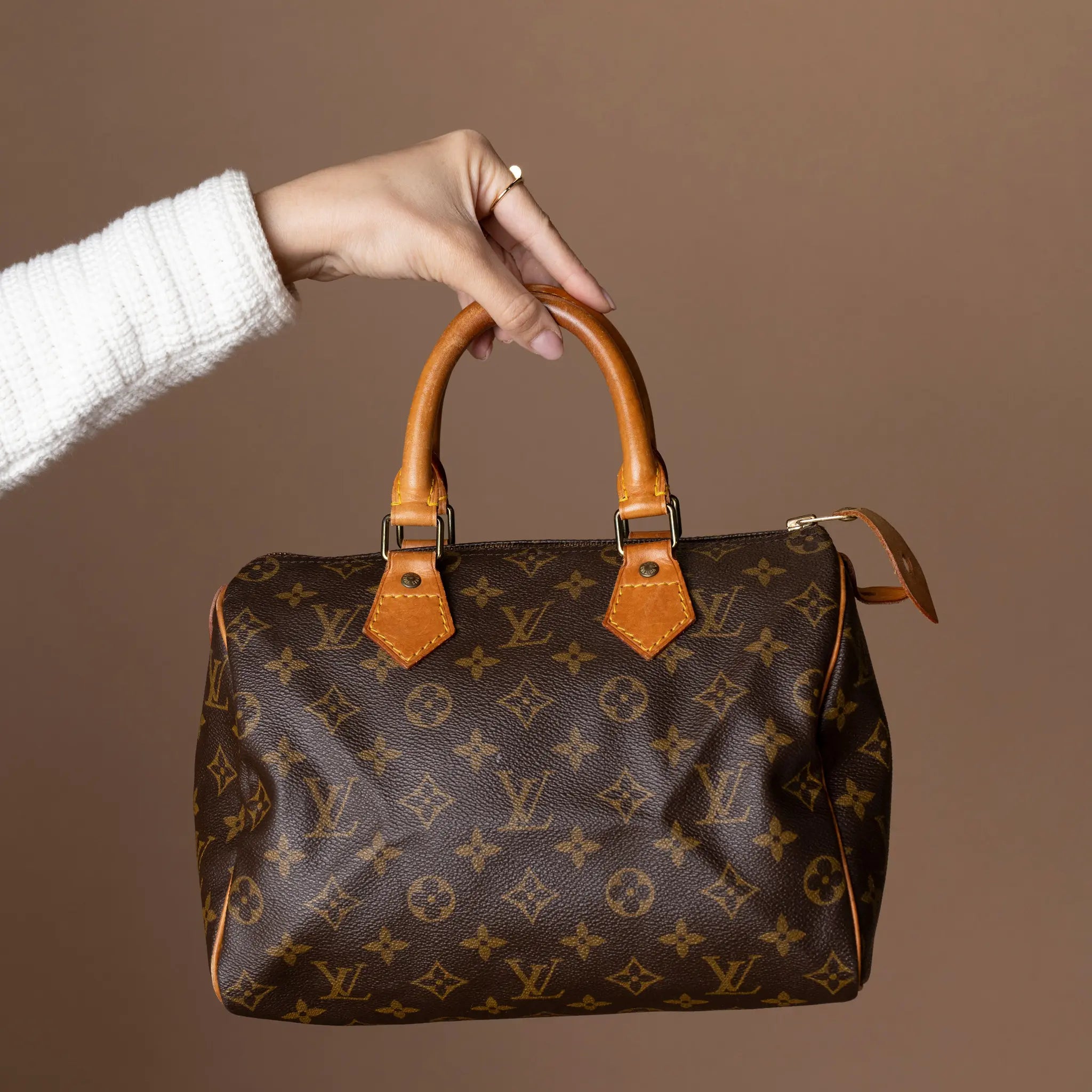 Louis Vuitton Monogram Speedy 25 — Front View