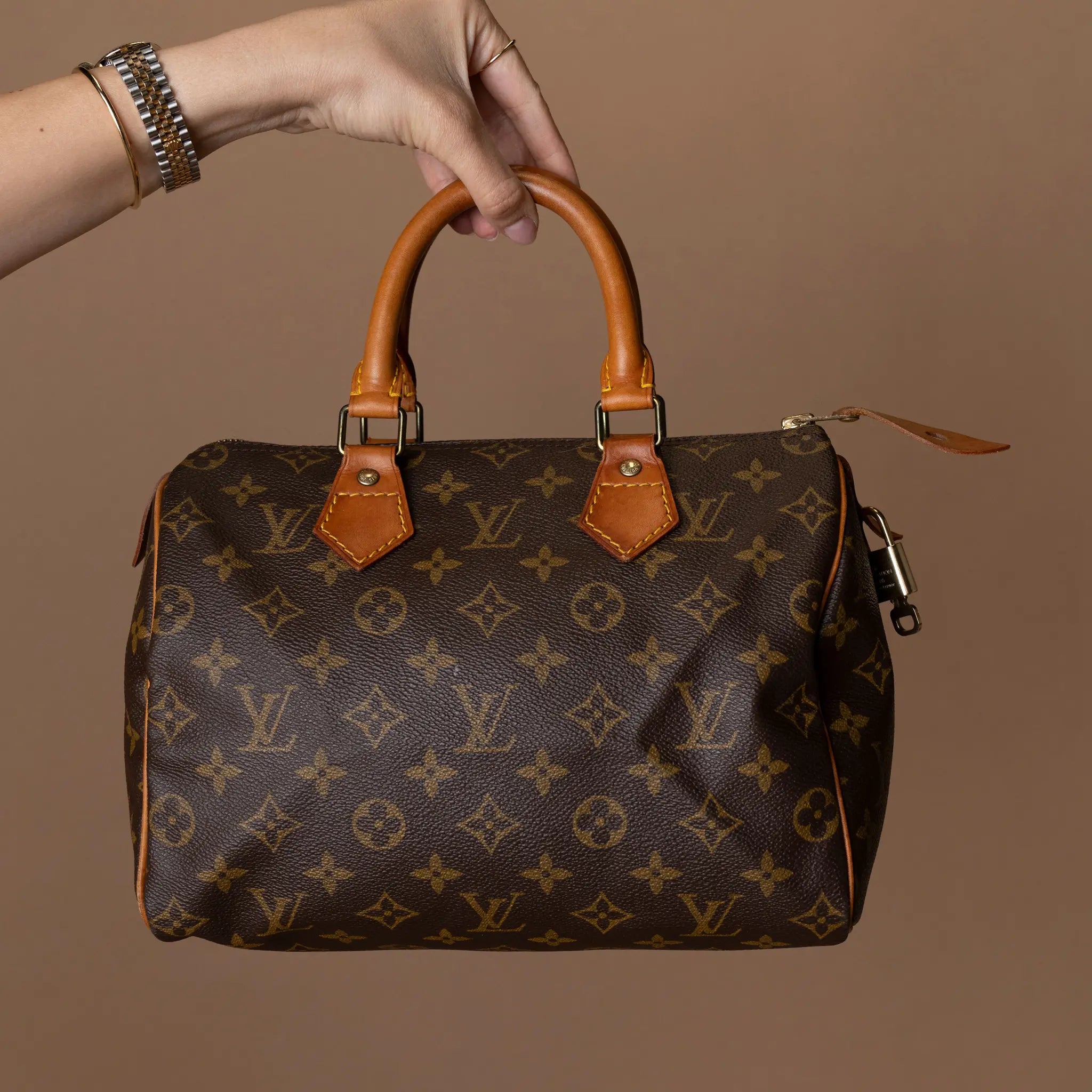 Louis Vuitton Monogram Speedy 25 — Front View