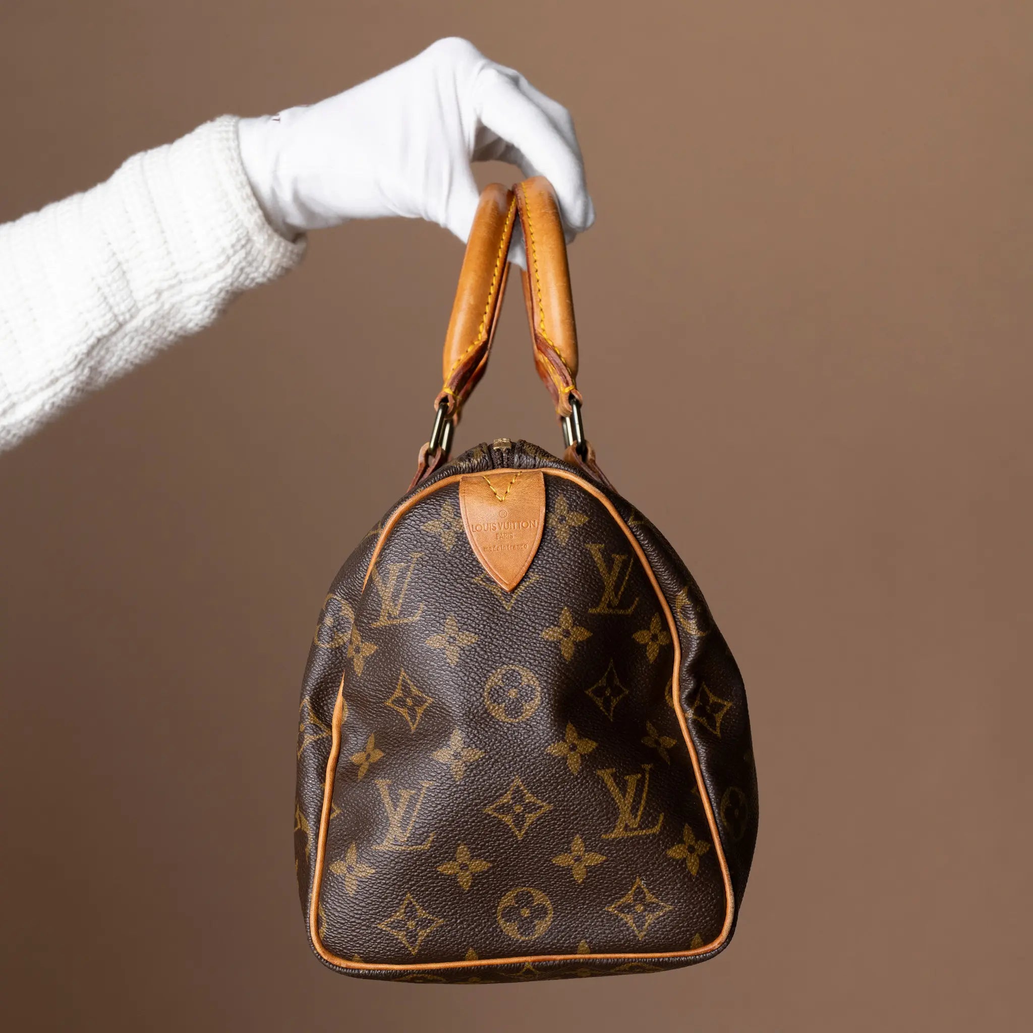 Louis Vuitton Monogram Speedy 25 — Side Profile
