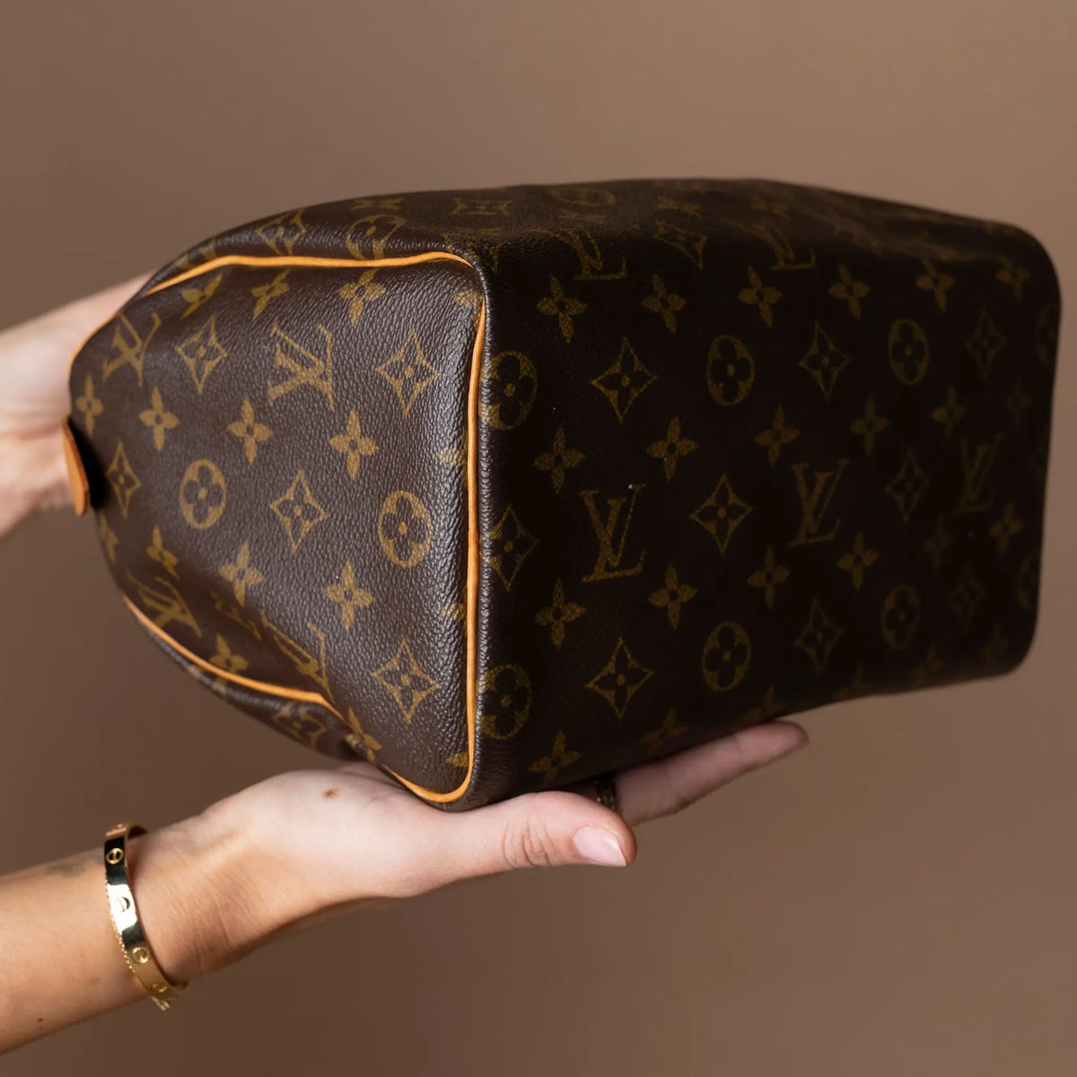 Louis Vuitton Monogram Speedy 25 — Back View