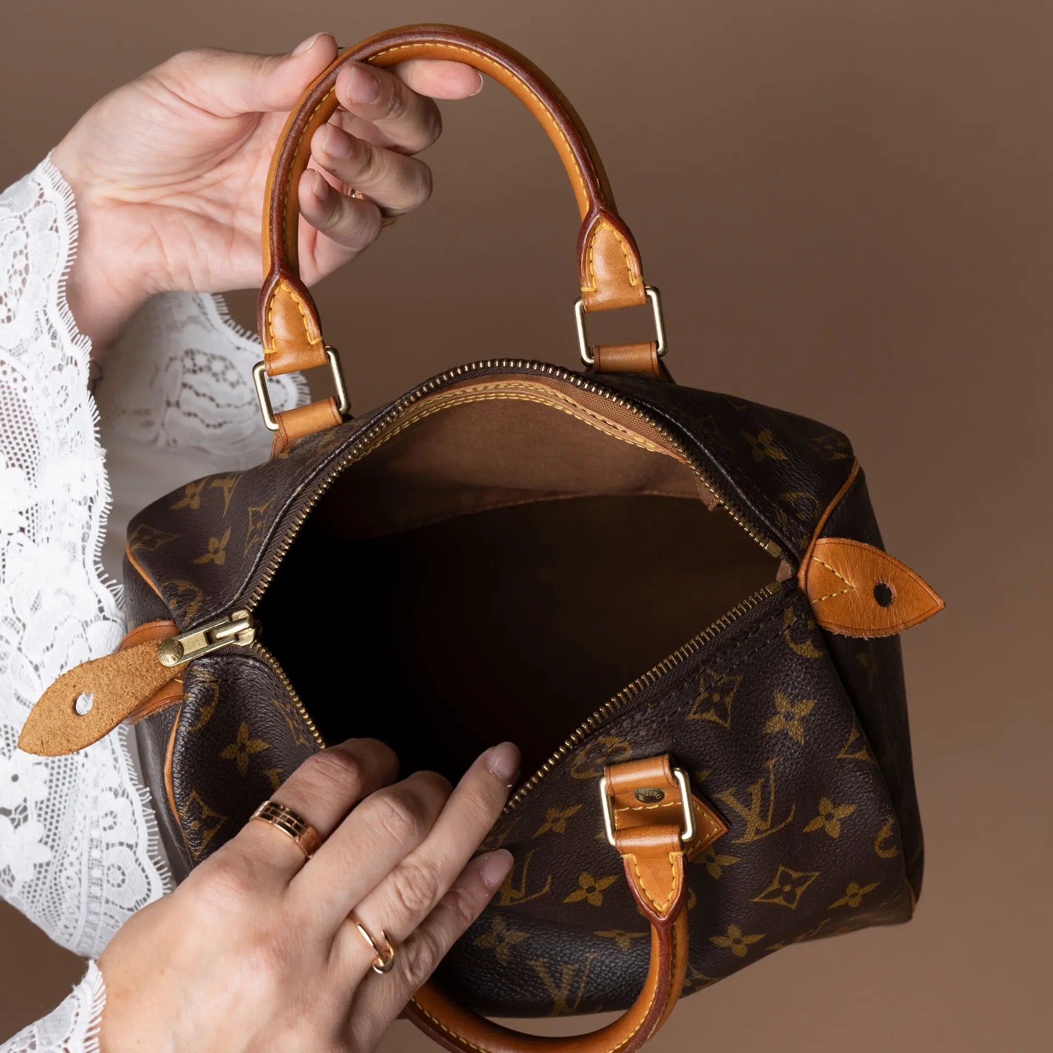 Louis Vuitton Monogram Speedy 25 — Back View