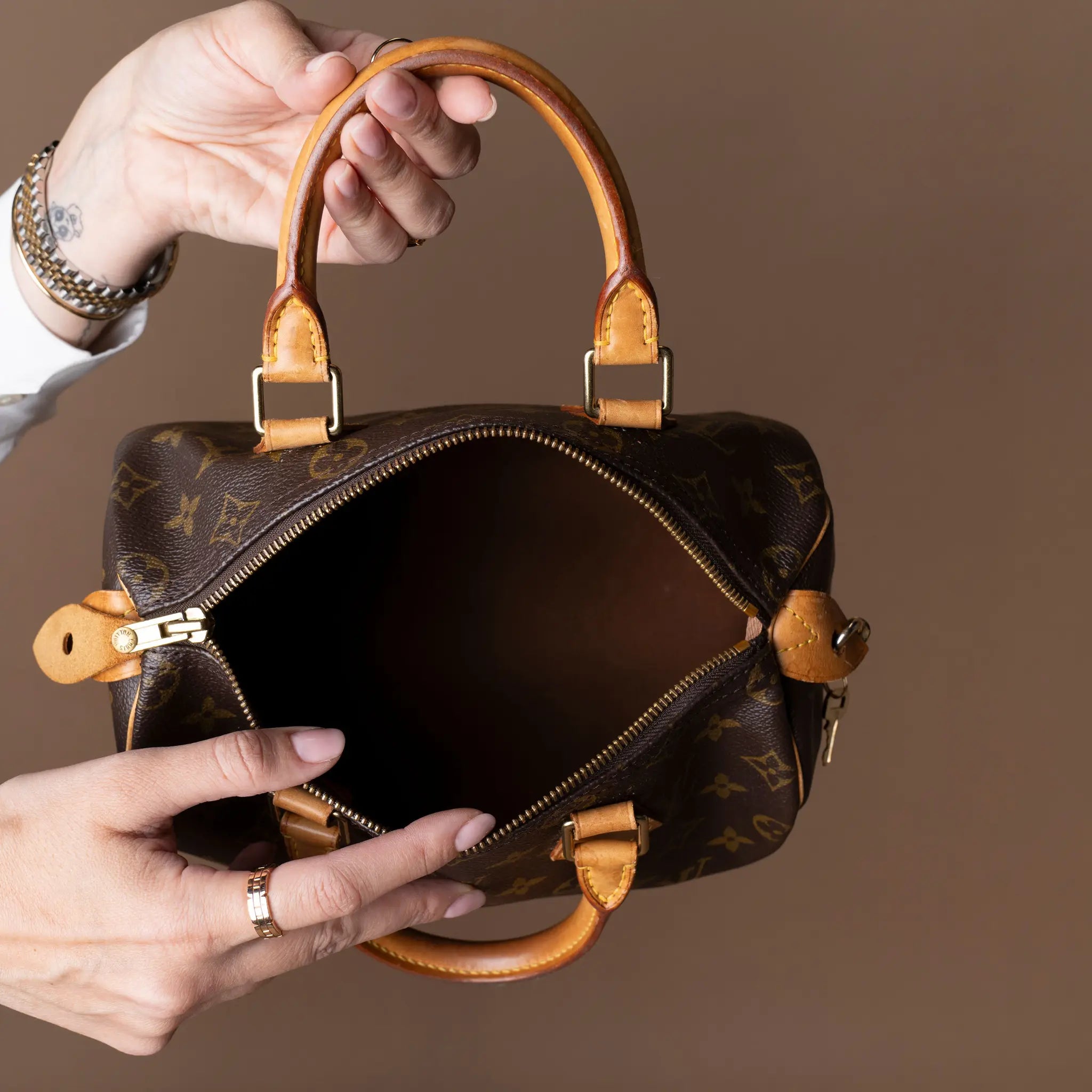 Louis Vuitton Monogram Speedy 25 — Back View