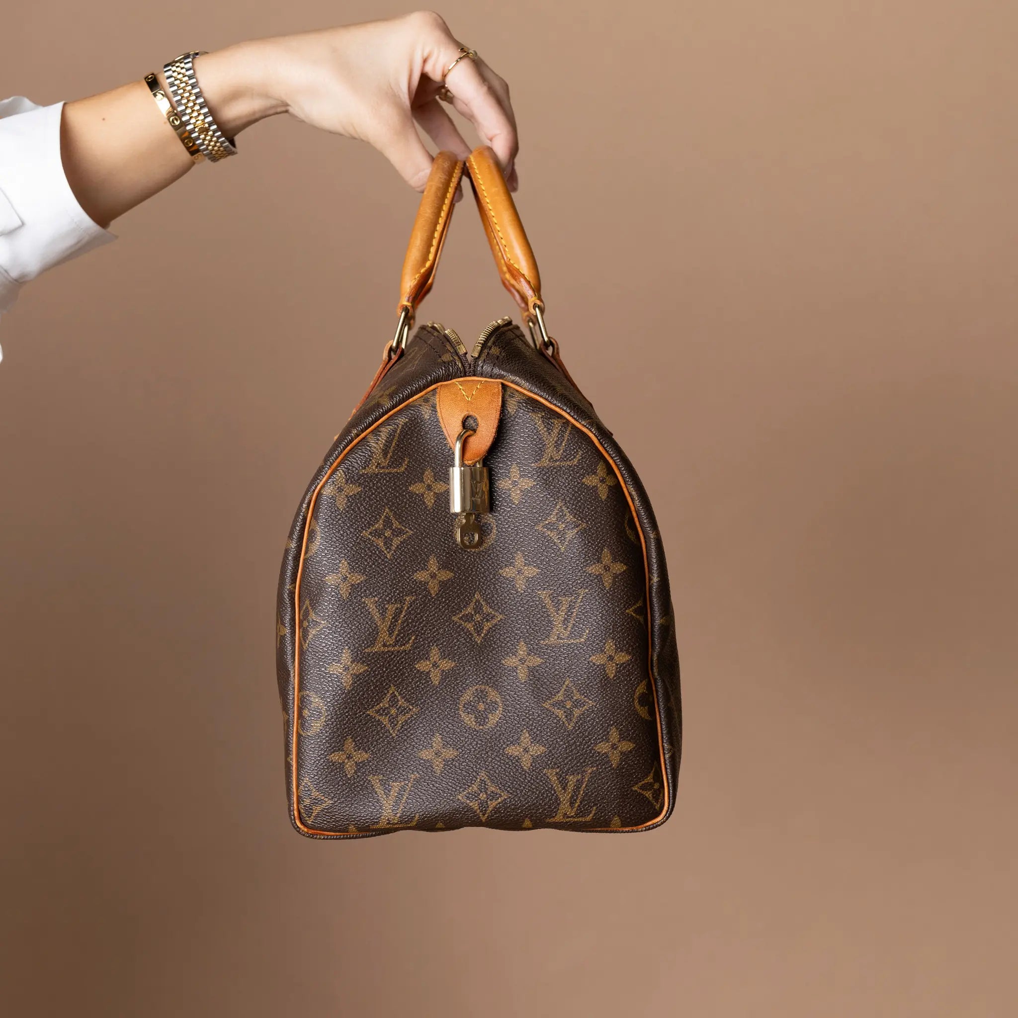 Louis Vuitton Monogram Speedy 30 — Front View
