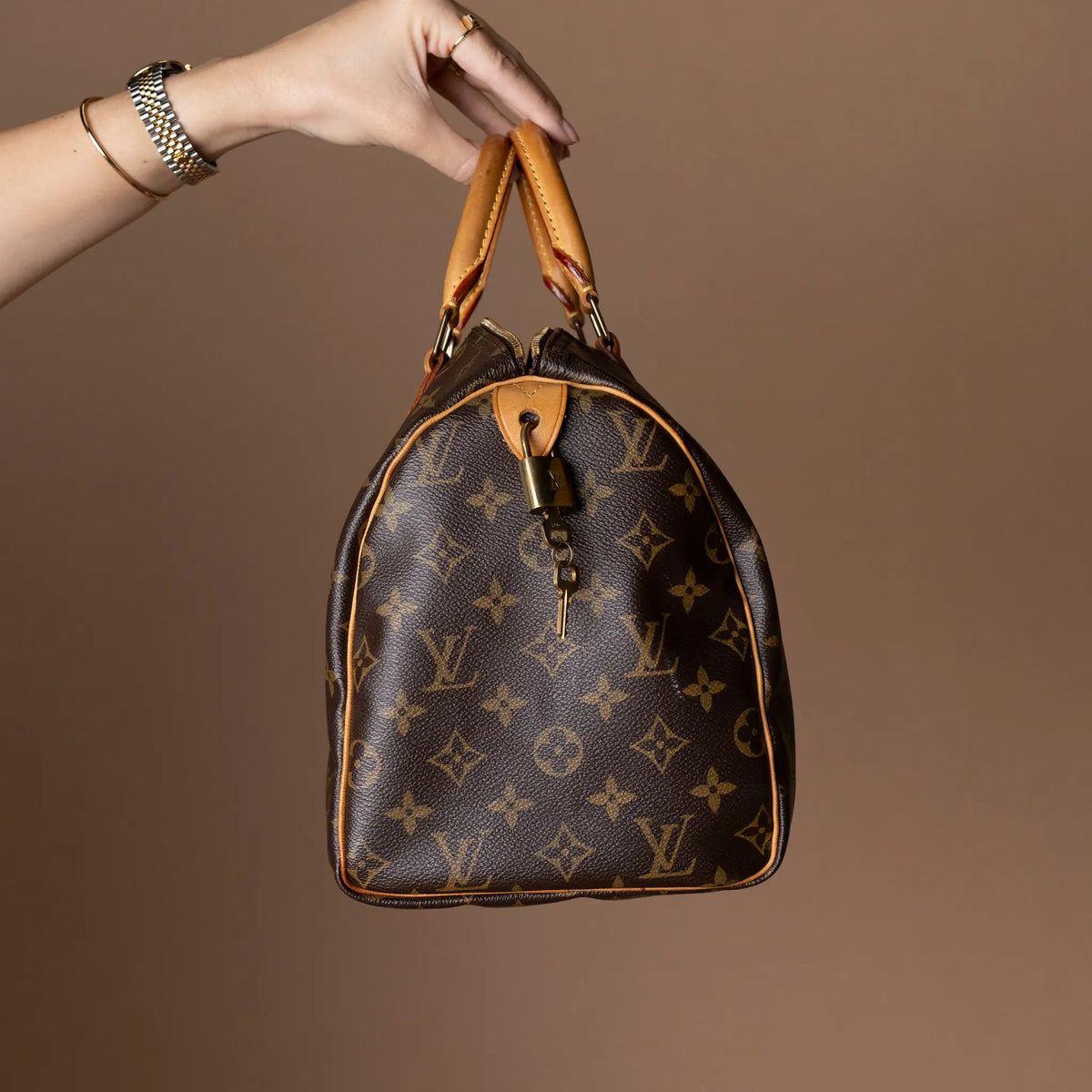 Louis Vuitton Monogram Speedy 30 — Side Profile