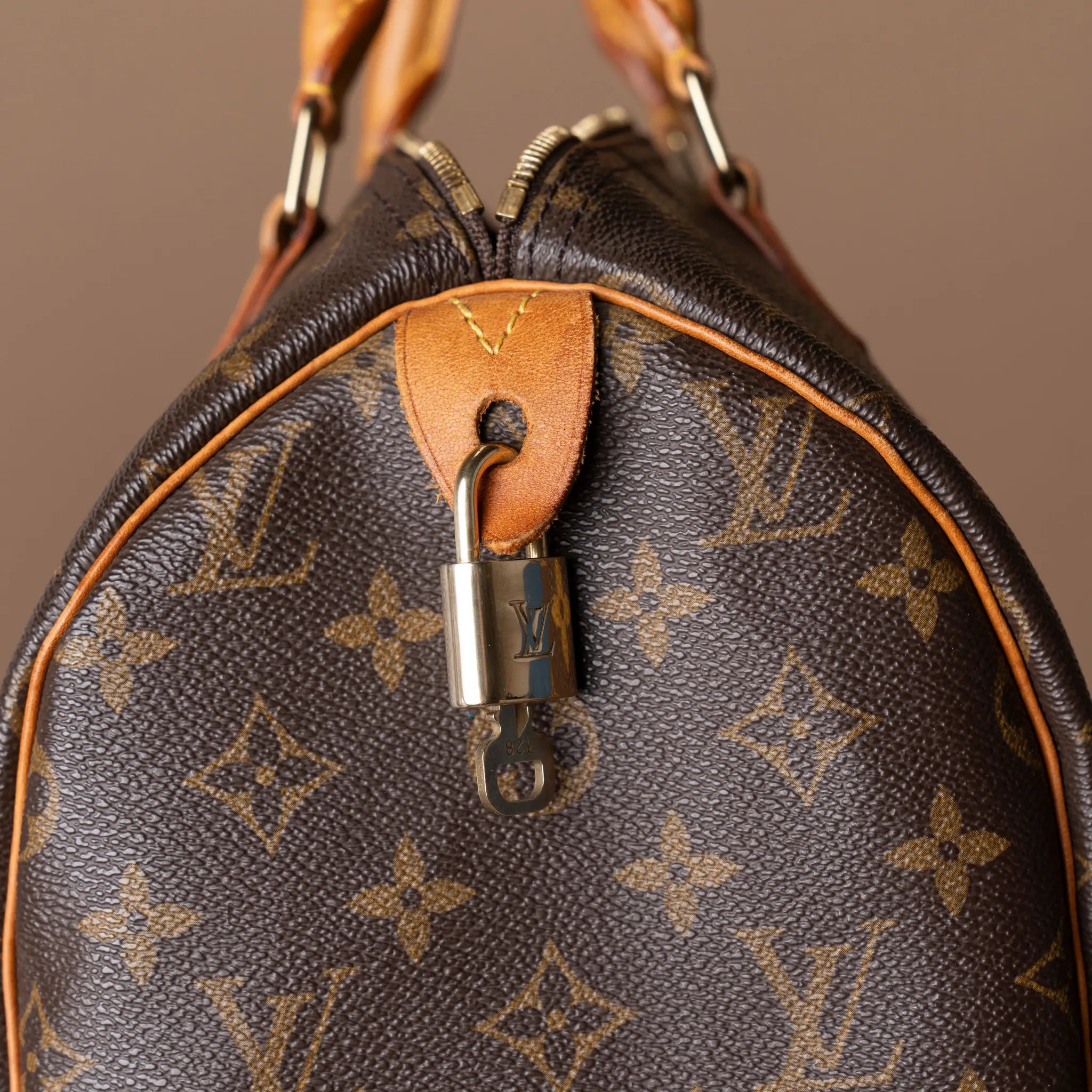 Louis Vuitton Monogram Speedy 30 — Interior Detail