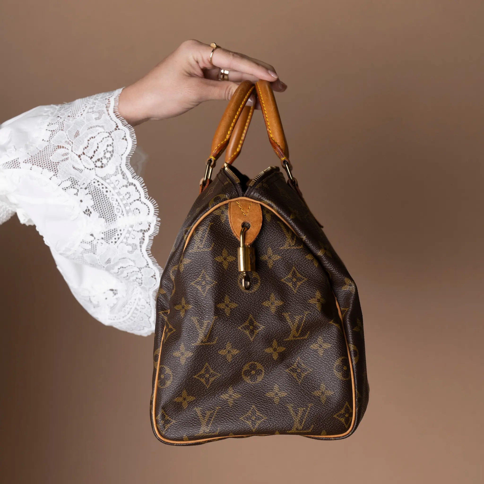 Louis Vuitton Monogram Speedy 30 — Interior Detail