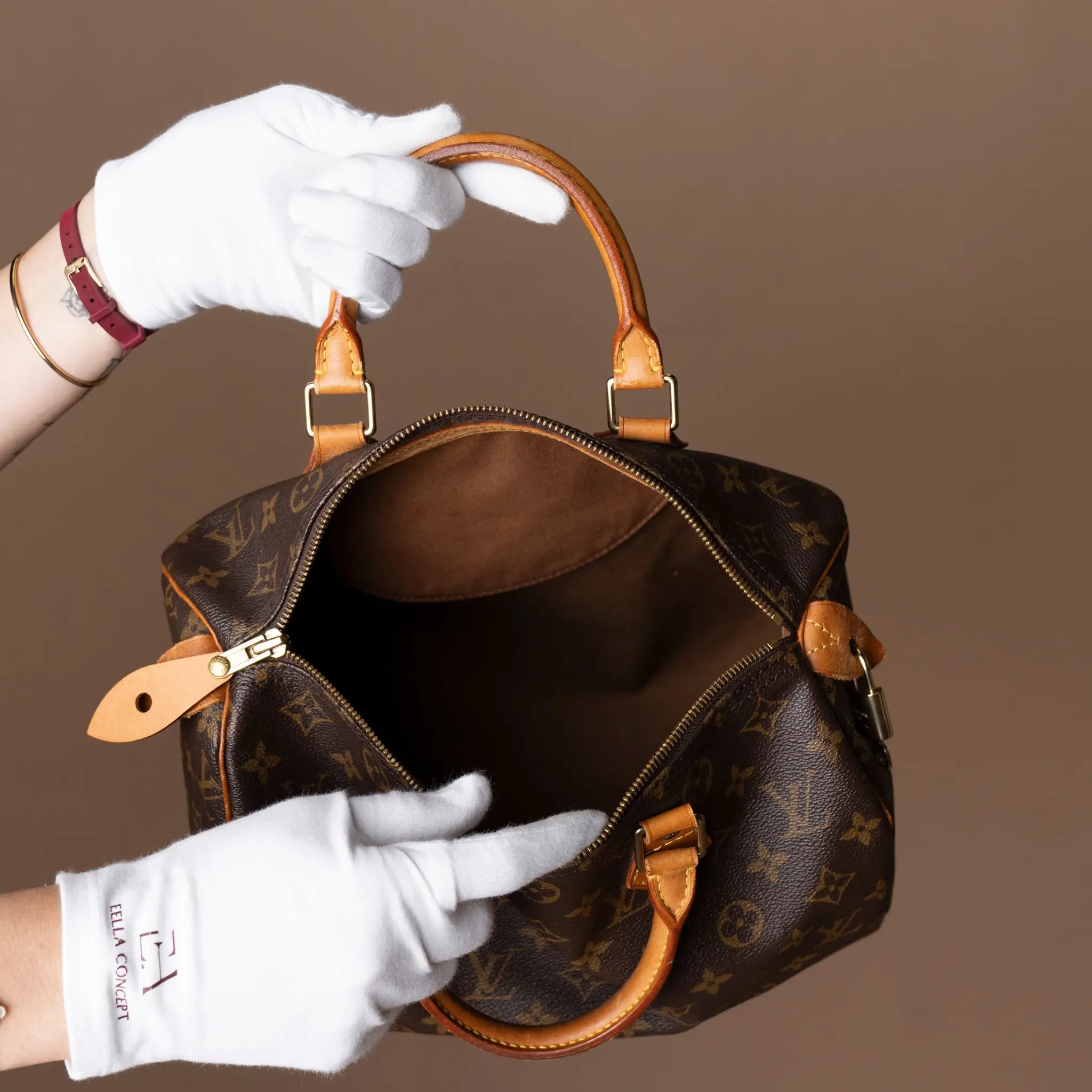 Louis Vuitton Monogram Speedy 30 — Interior Detail