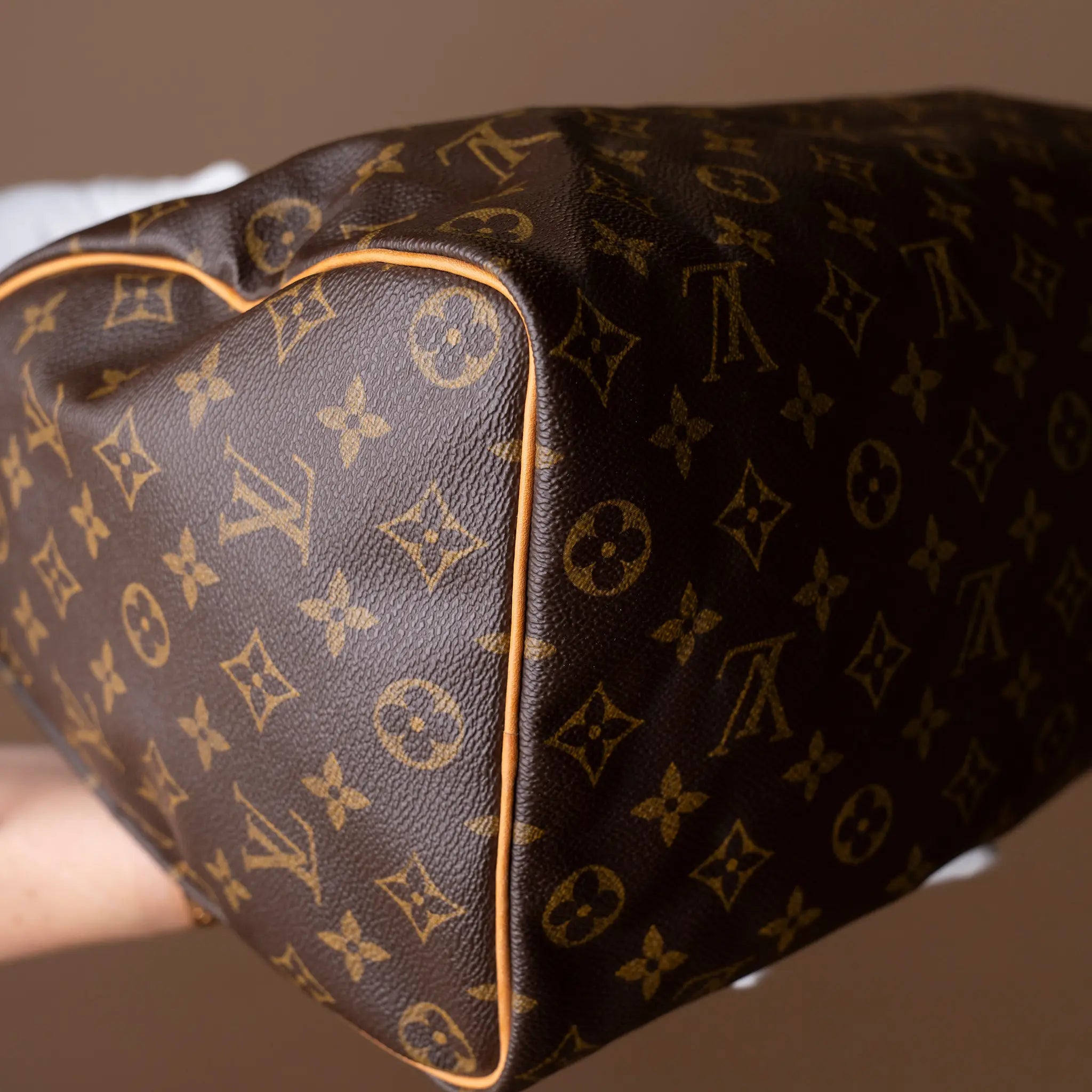 Louis Vuitton Monogram Speedy 35 — Front View