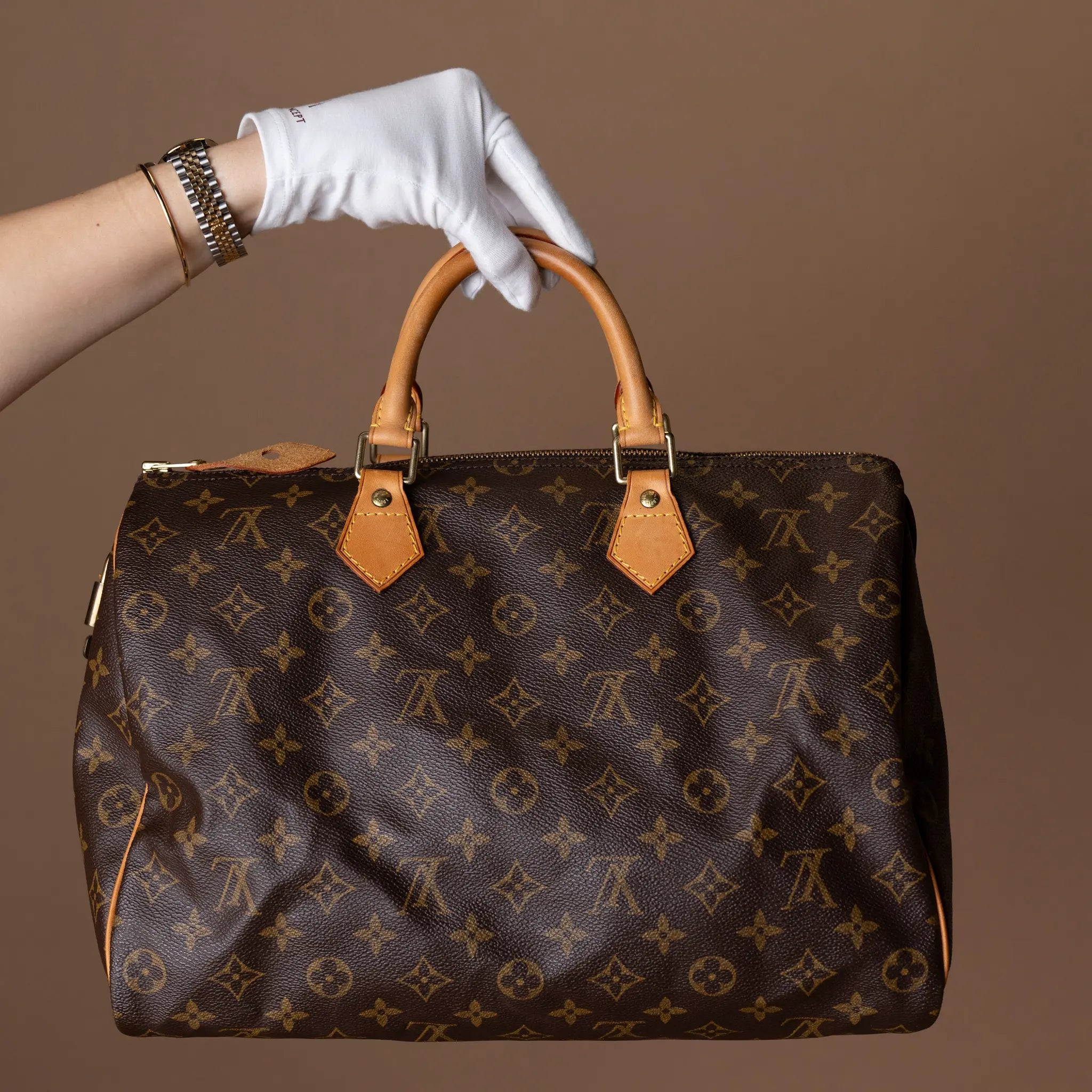 Louis Vuitton Monogram Speedy 35 — Side Profile