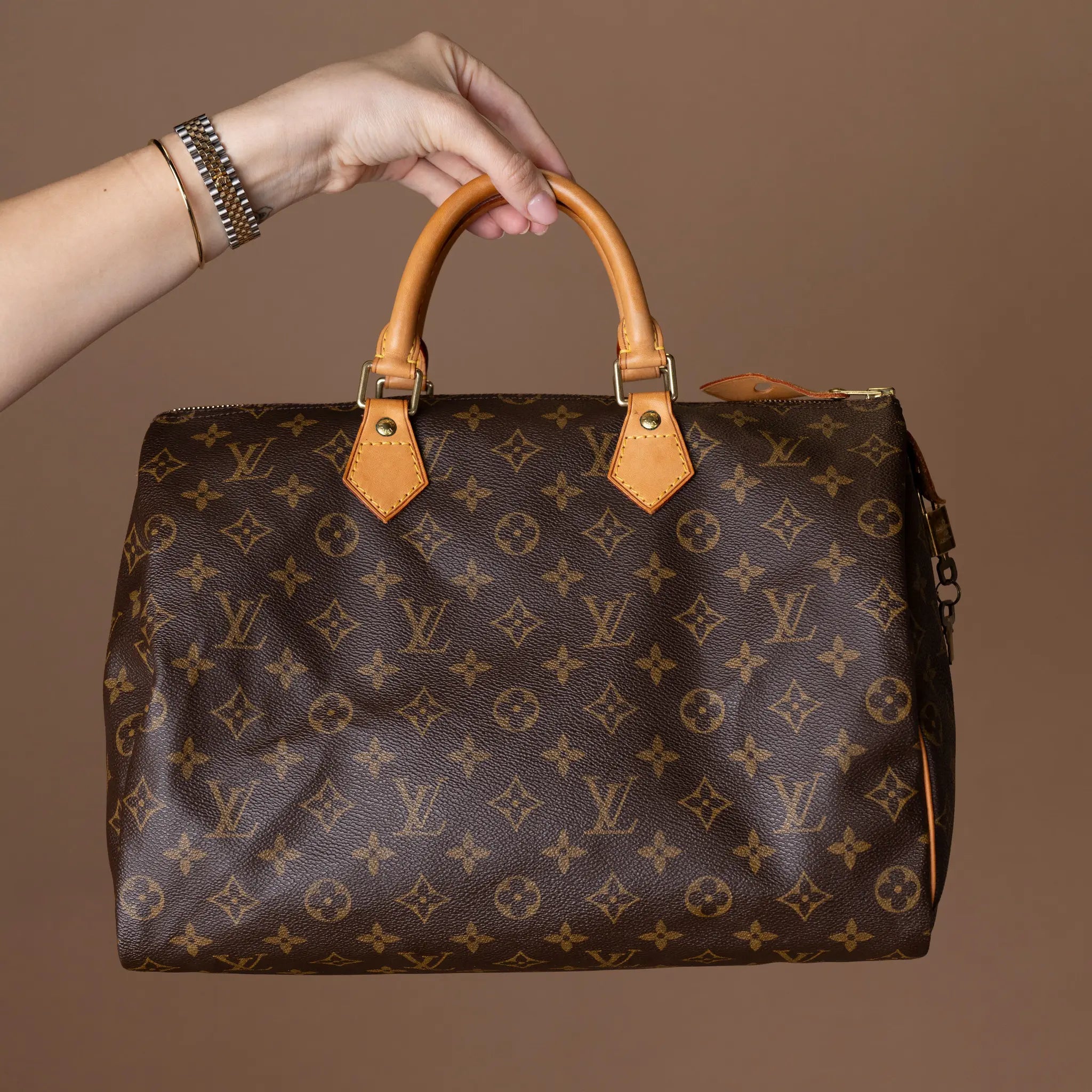 Louis Vuitton Monogram Speedy 35 — Detail View