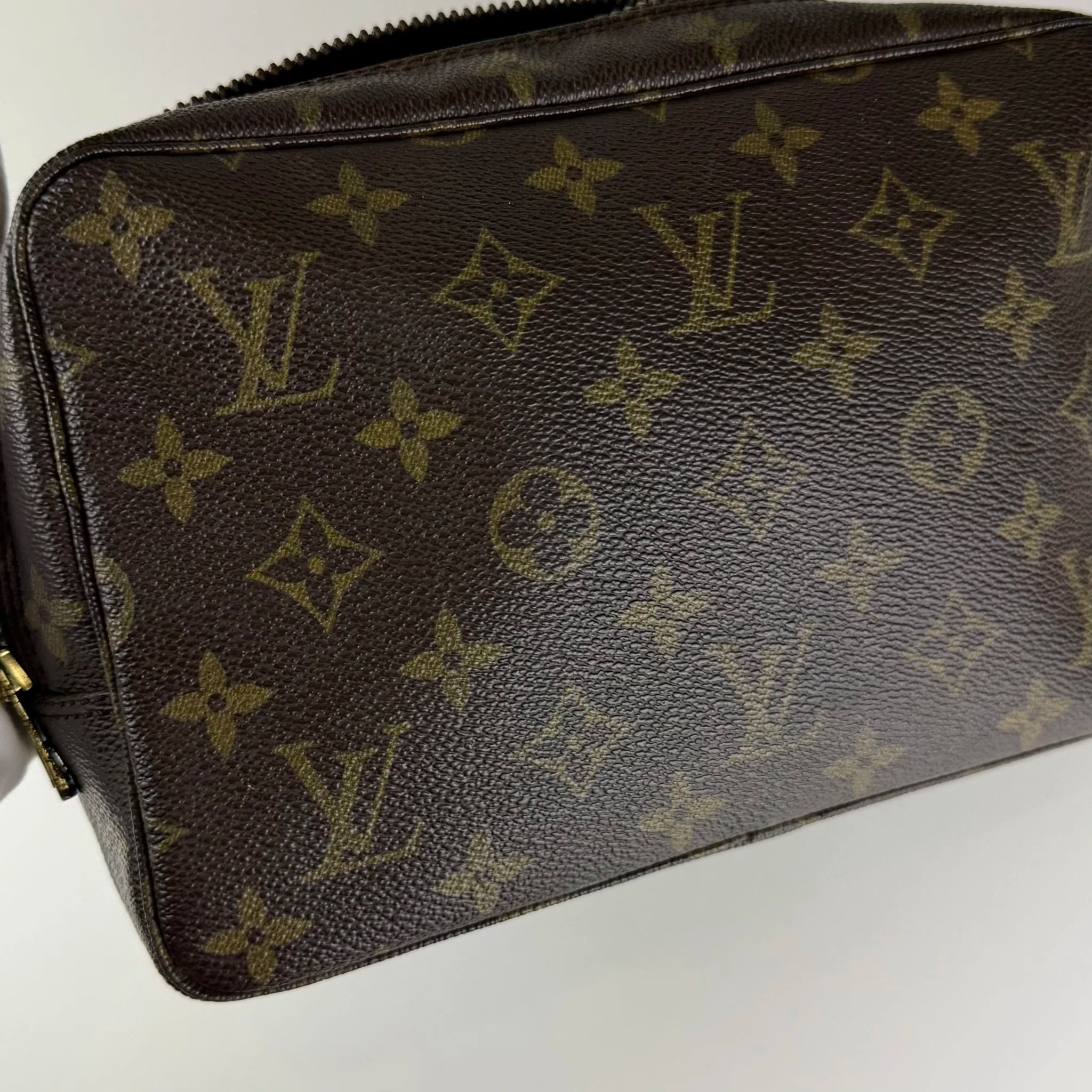 Louis Vuitton Monogram Trousse Toilette 23