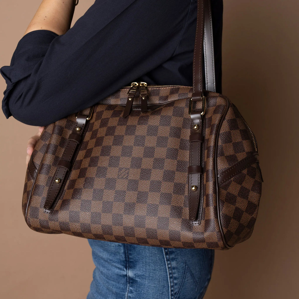 Louis Vuitton Rivington Damier Ebene — Close-up Detail