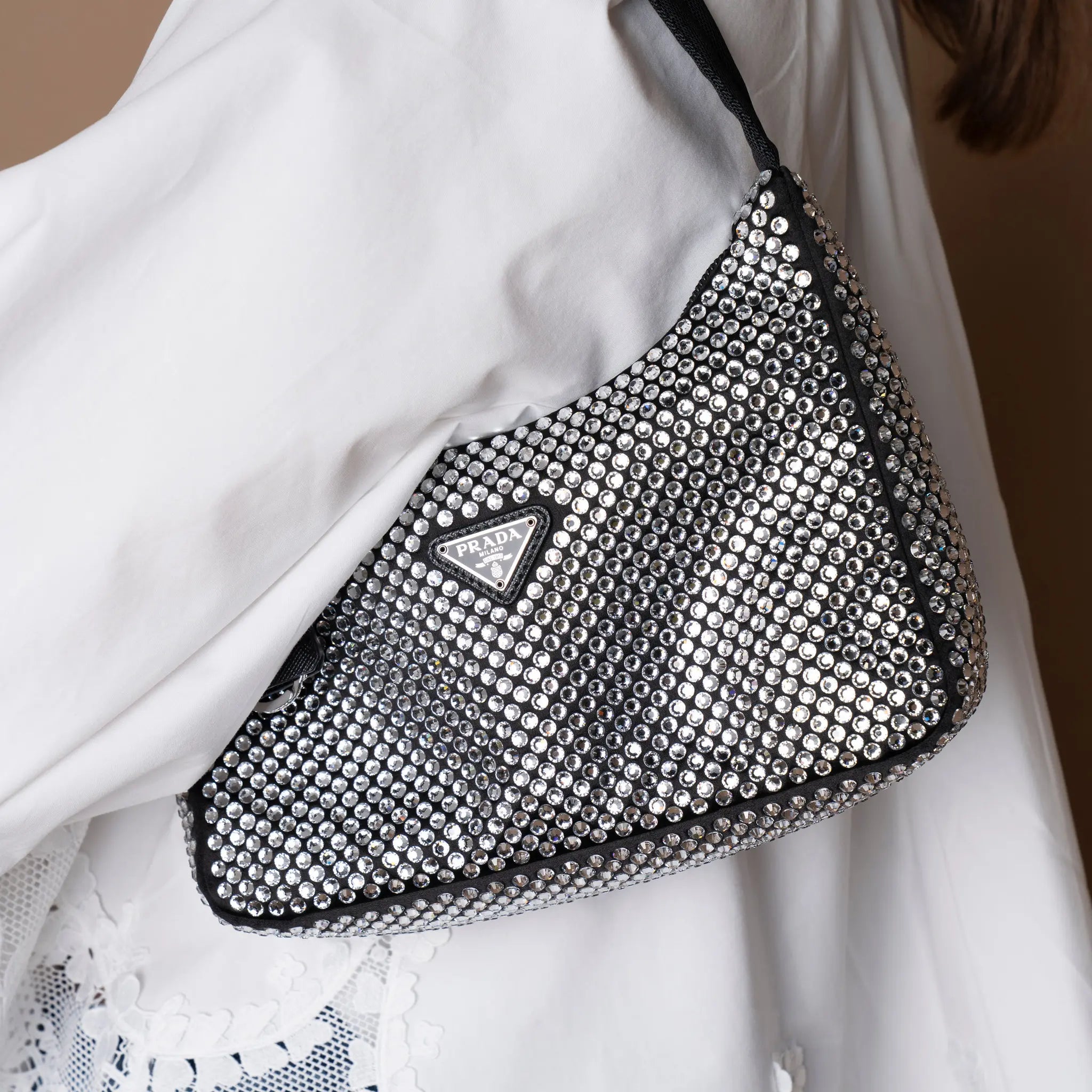 Prada Re-Edition 2000 Crystal black — Front View