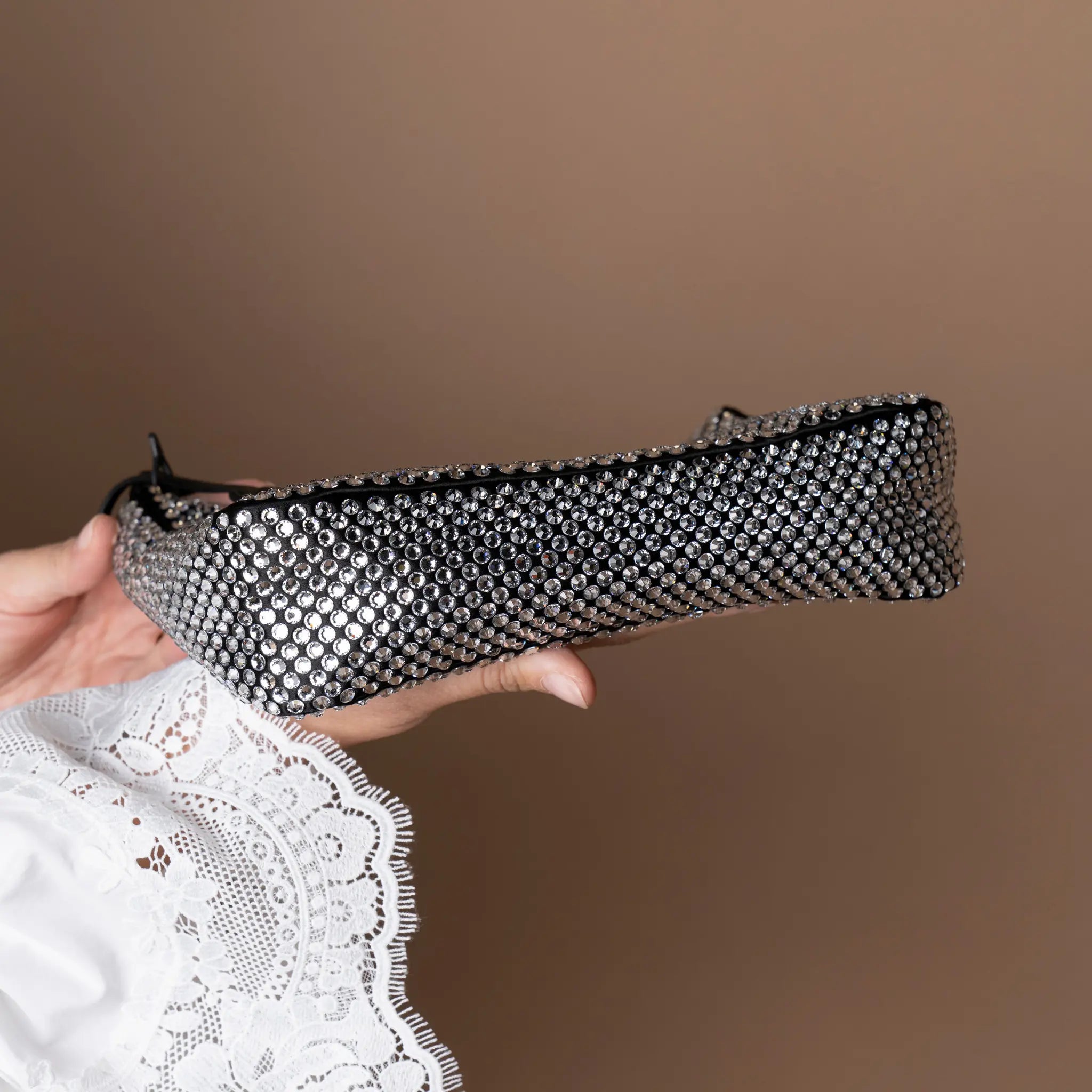 Prada Re-Edition 2000 Crystal black — Side Profile