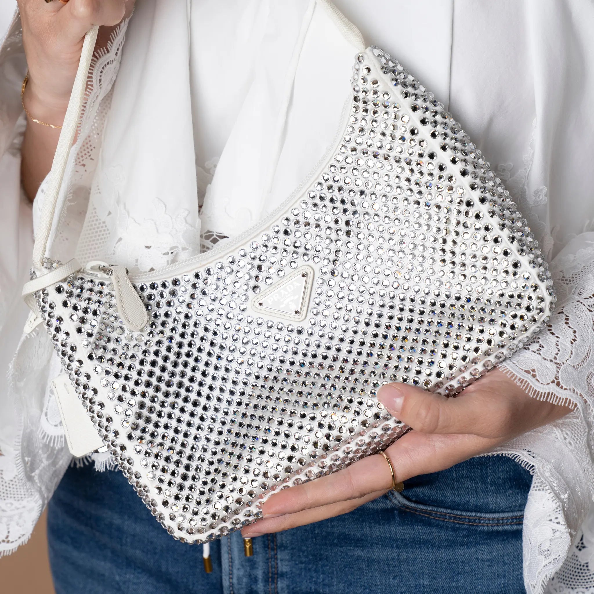 Prada Re-Edition 2000 Crystal white — Interior Detail