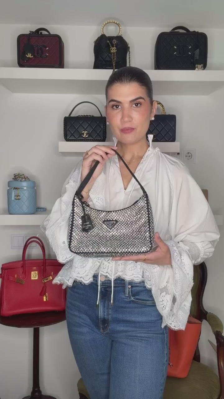 Prada Re-Edition 2000 Crystal black — Vídeo